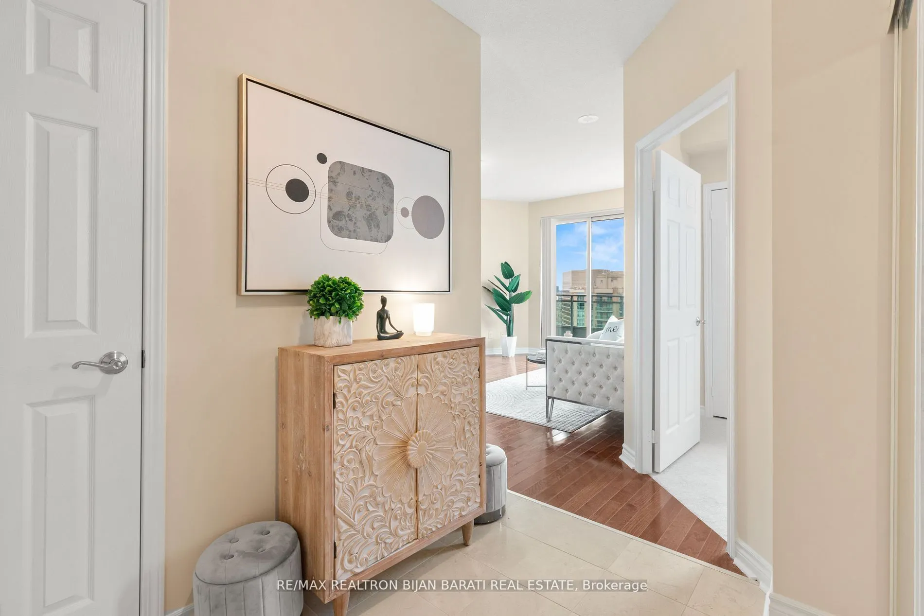 18 Holmes Avenue, #2510
