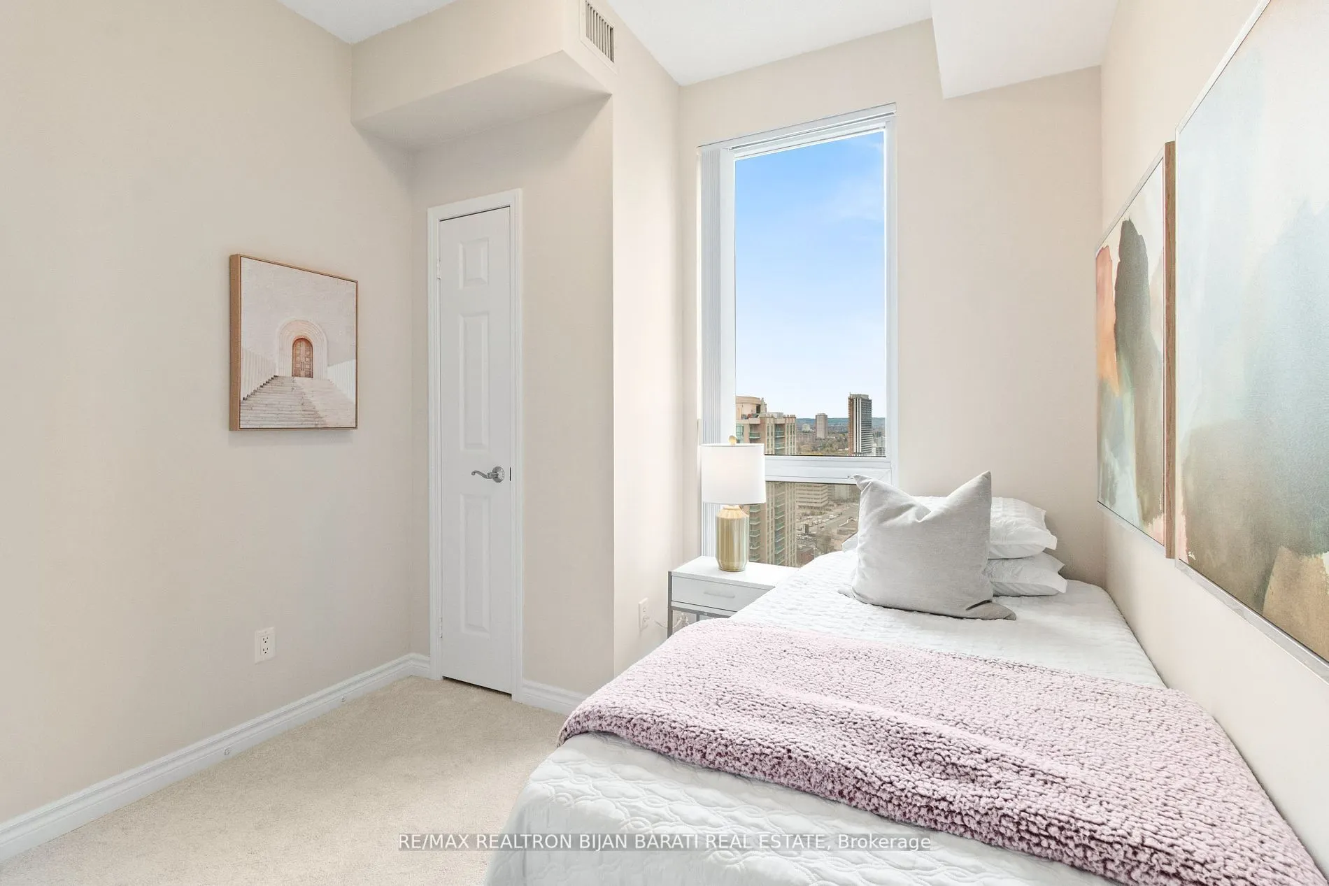 18 Holmes Avenue, #2510