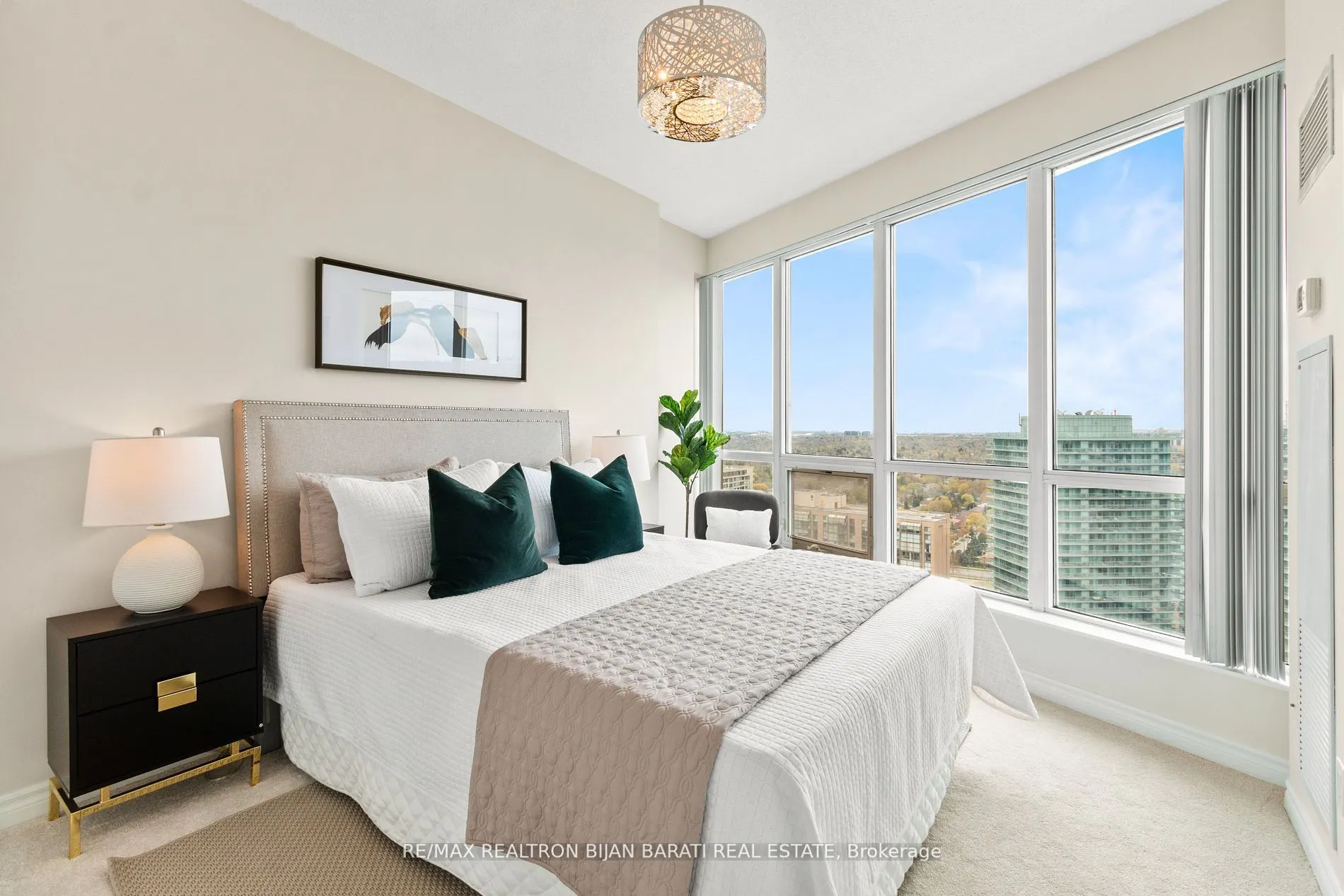 18 Holmes Avenue, #2510