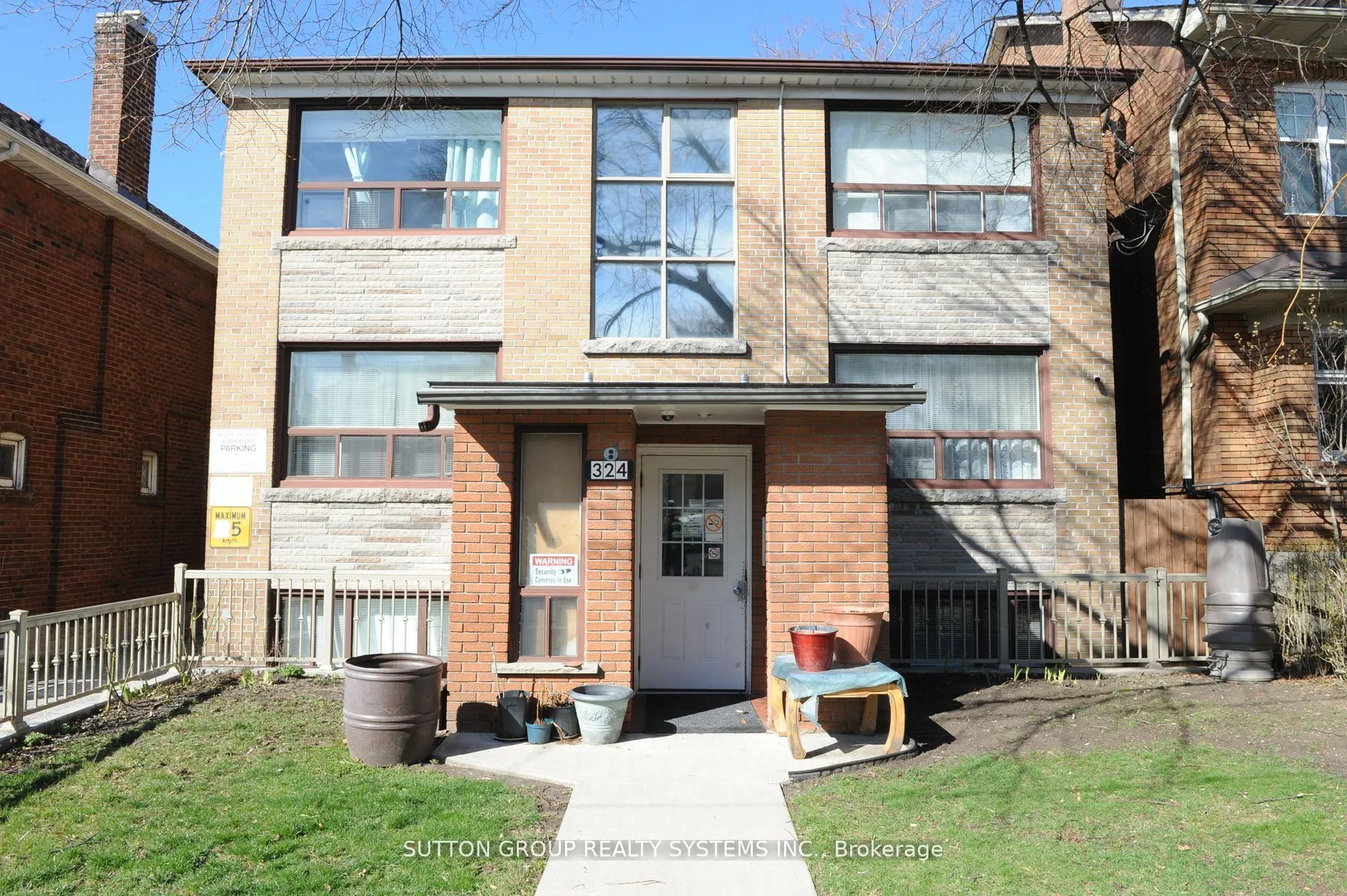 324 Lauder Avenue
