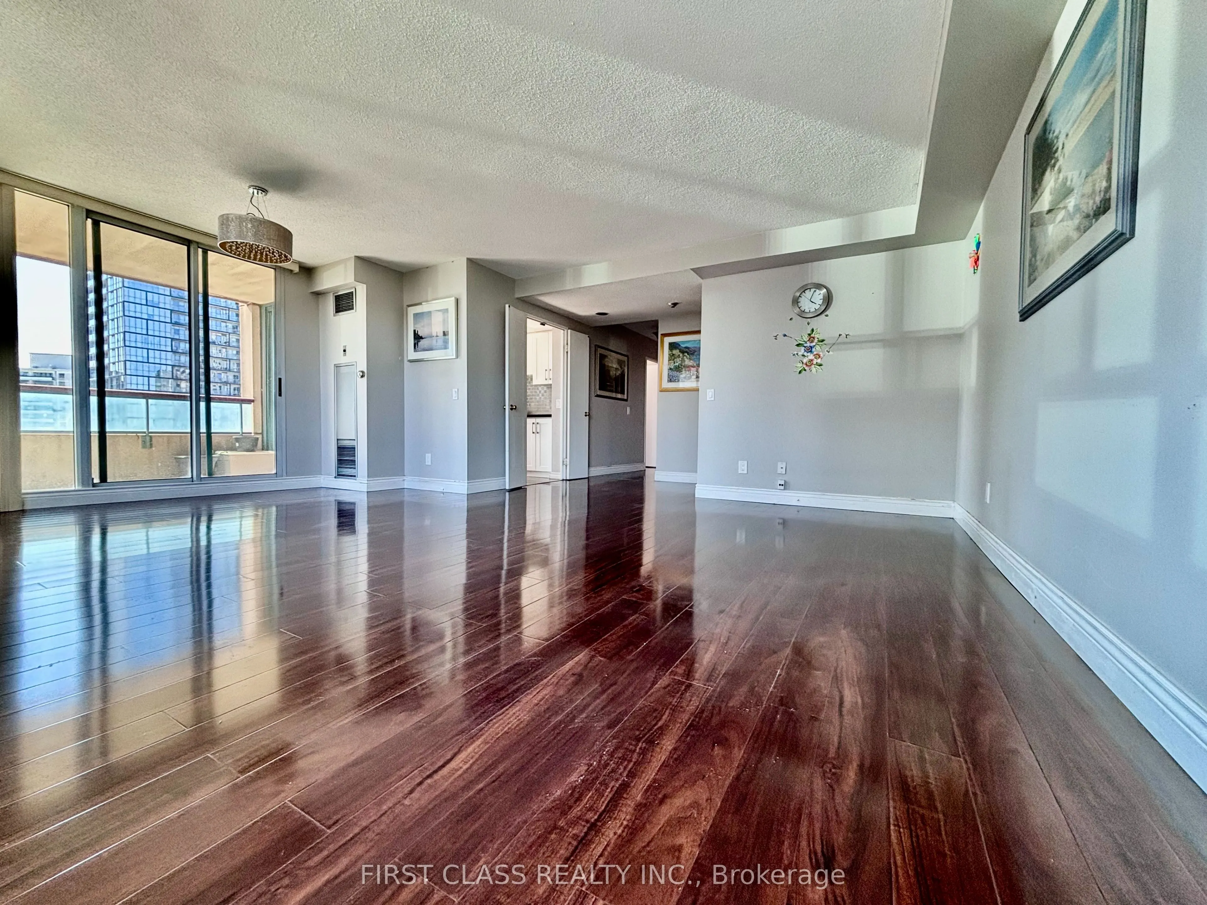 238 Doris Avenue, #1503