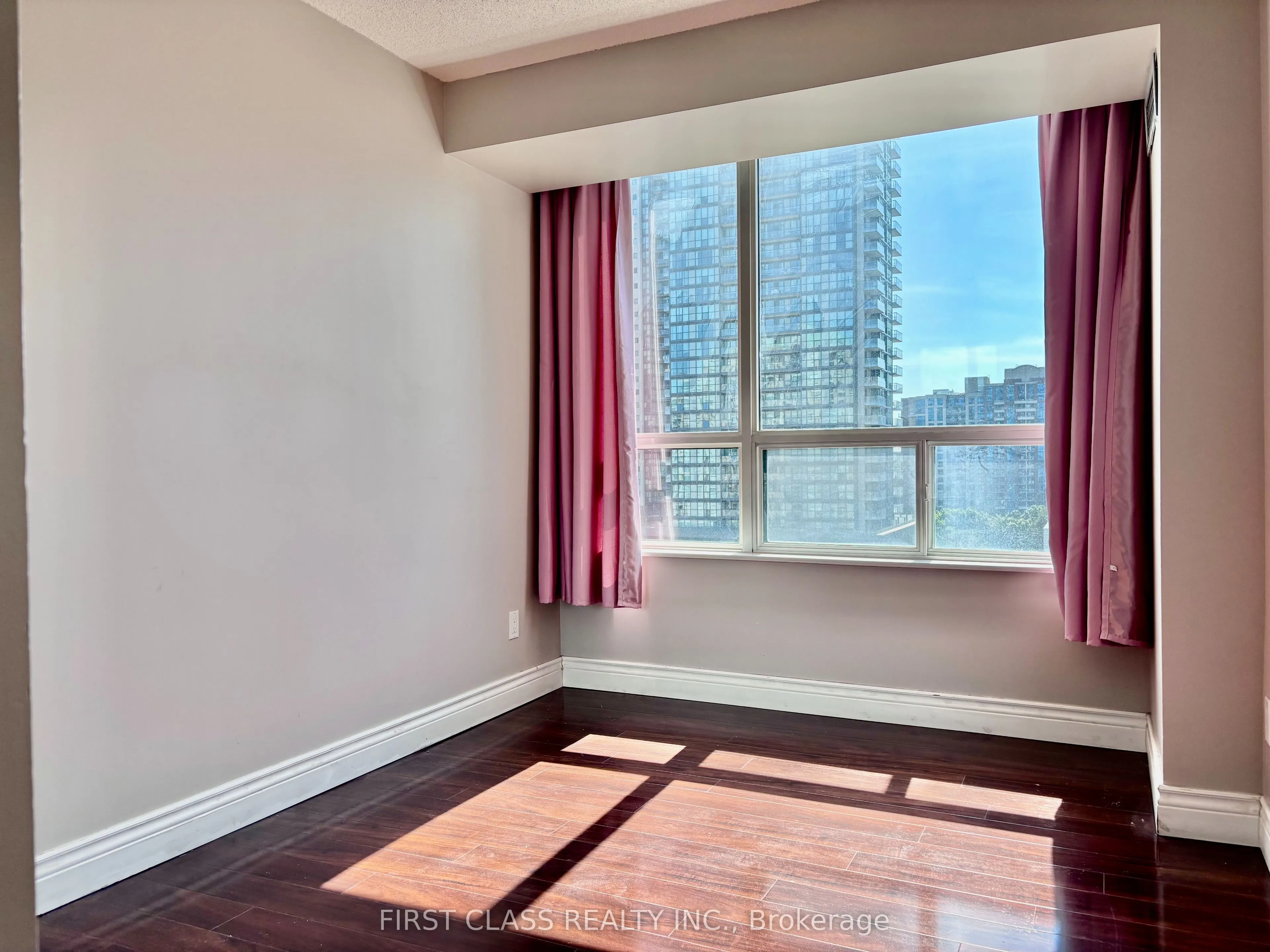 238 Doris Avenue, #1503