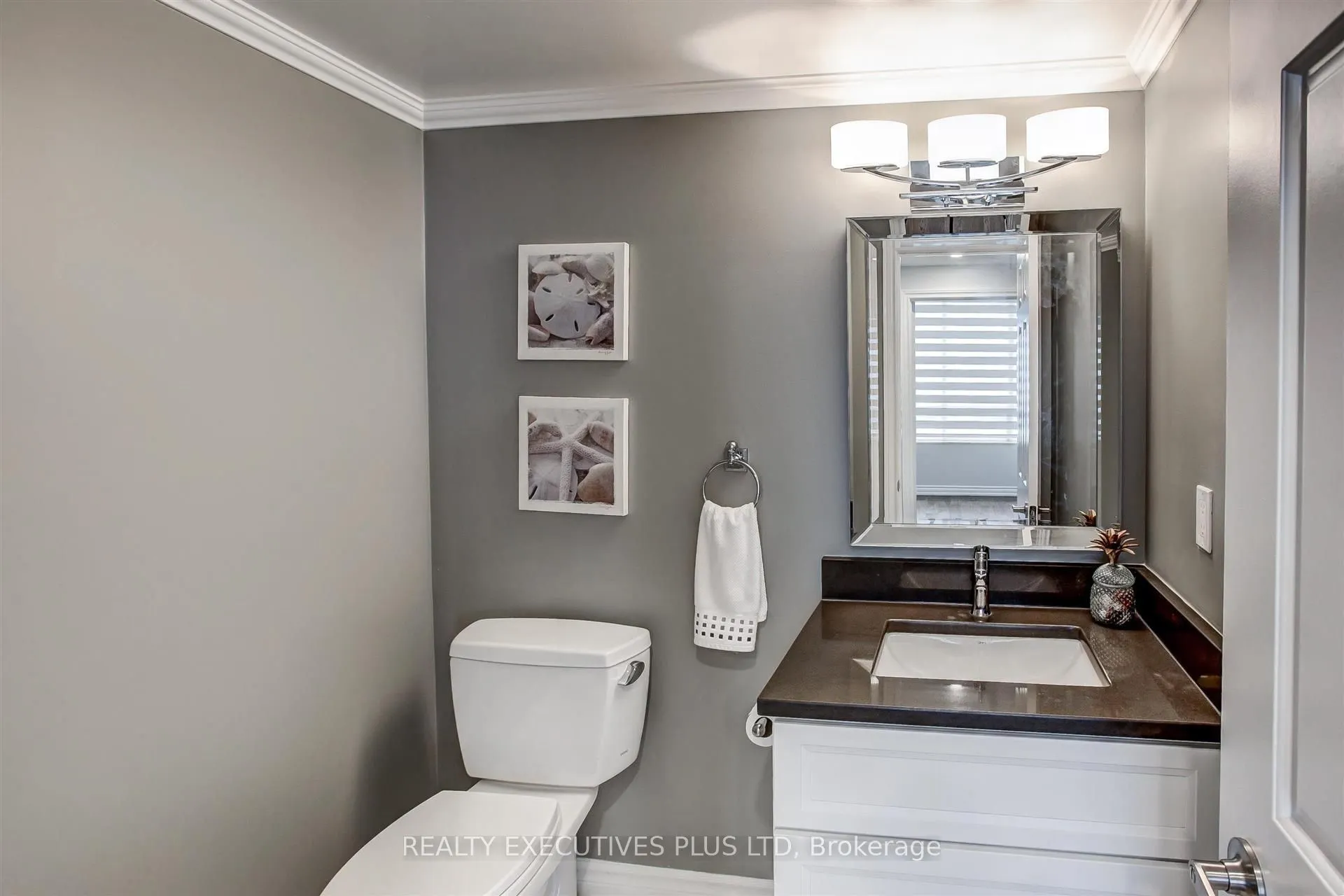 215 The Donway W, #410