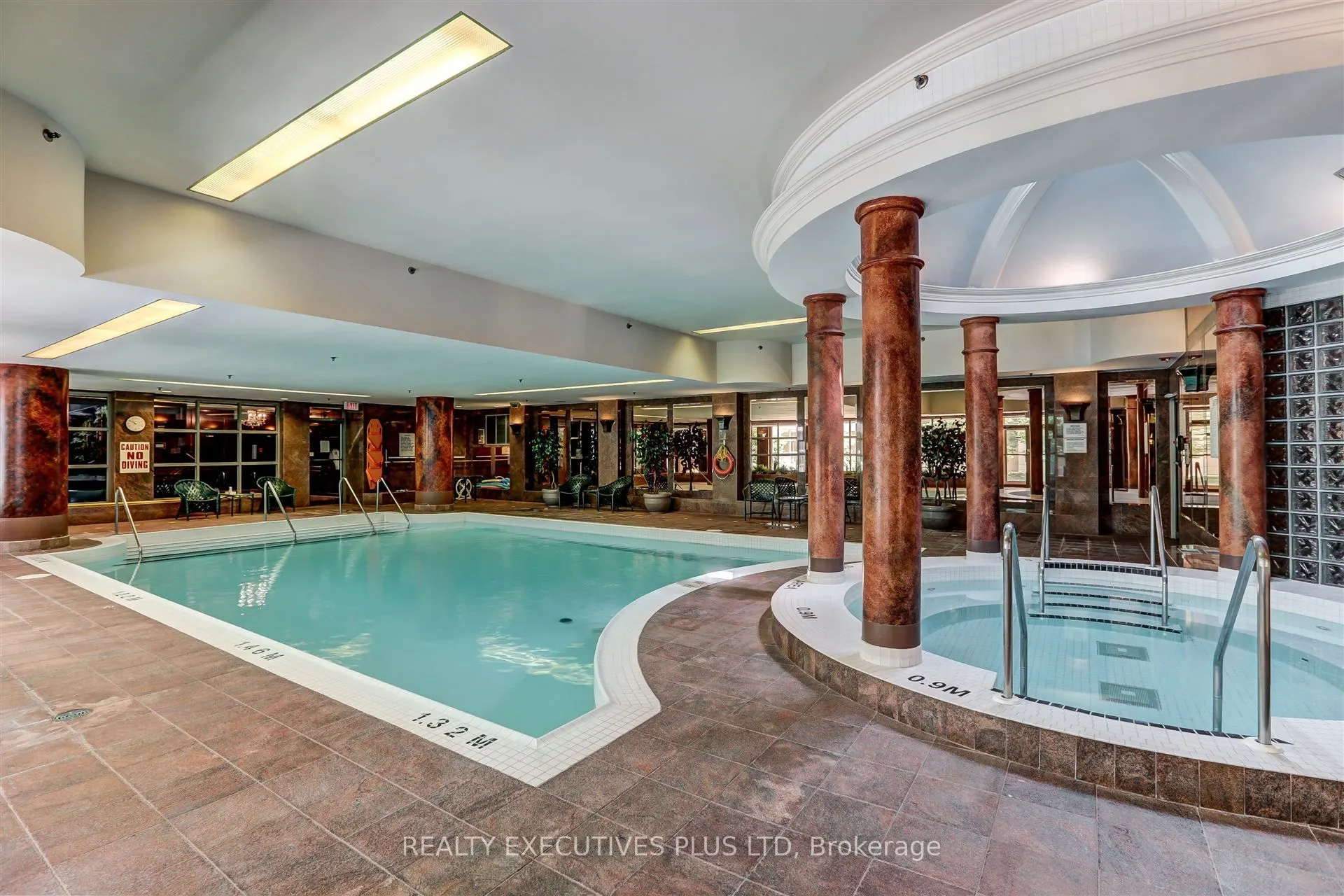215 The Donway W, #410