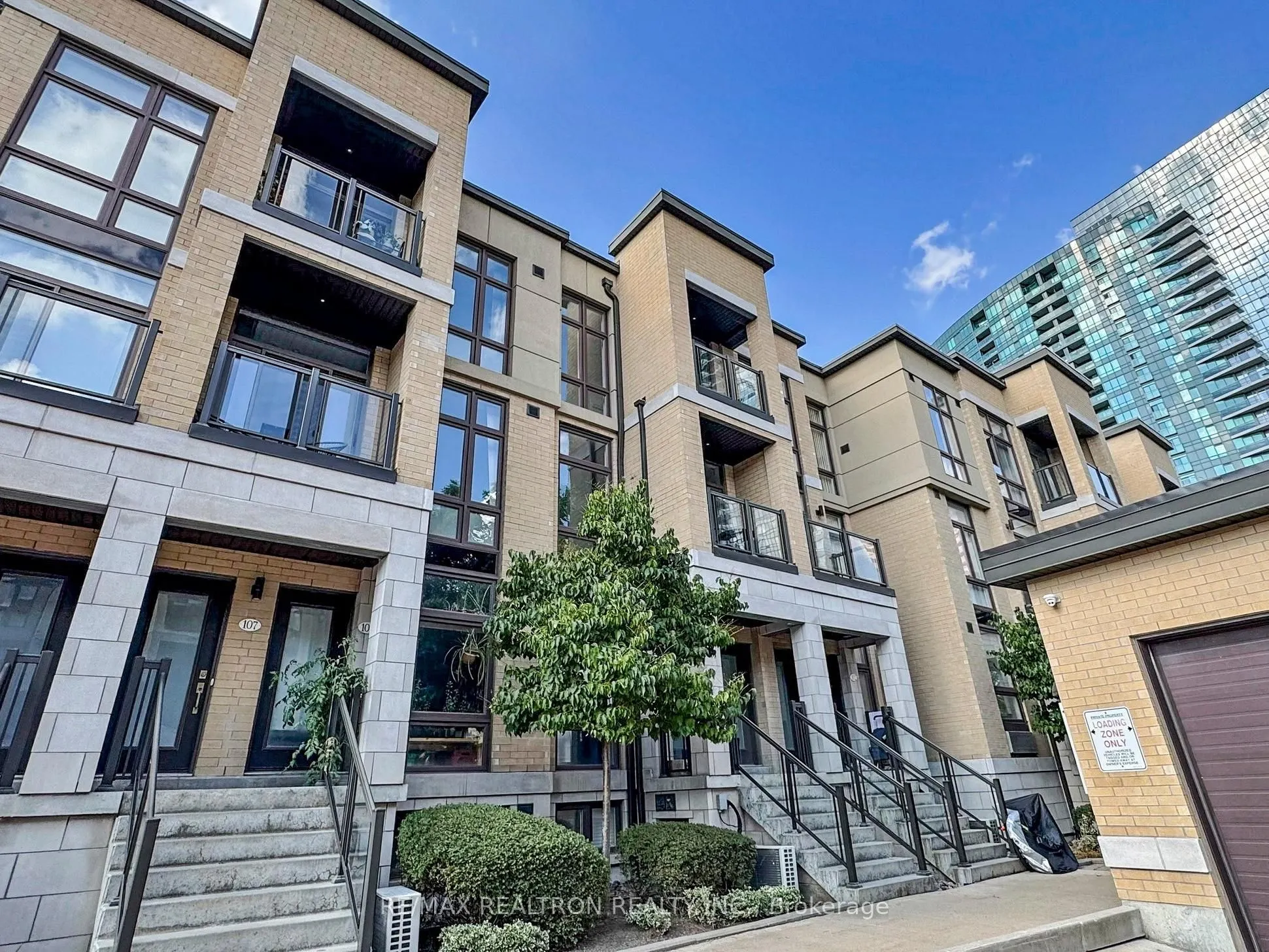 23 Eldora Avenue, #105