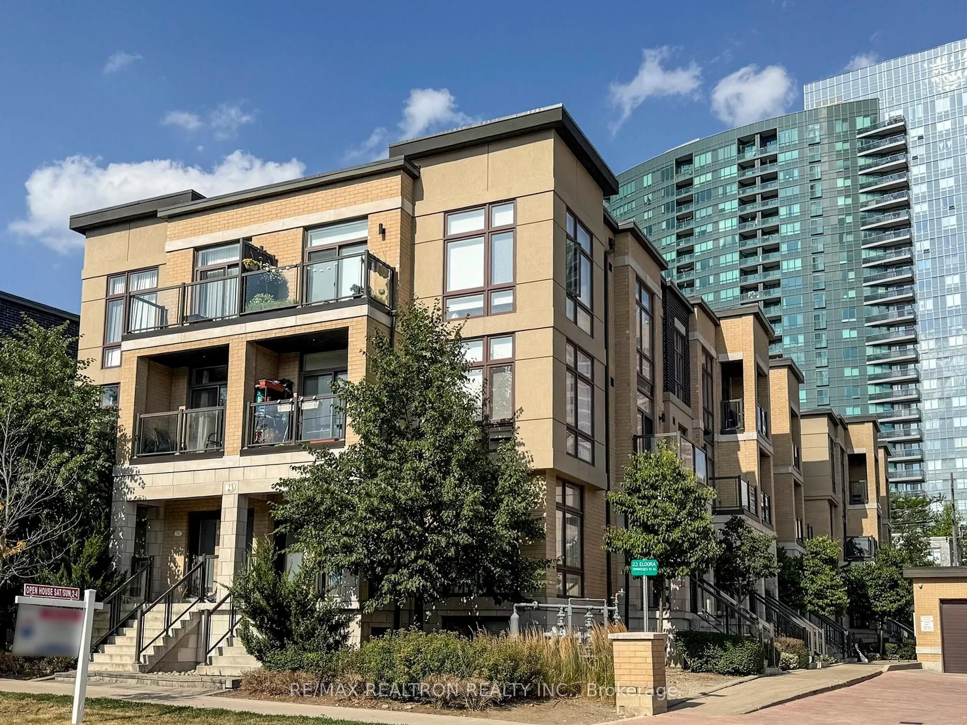 23 Eldora Avenue, #105