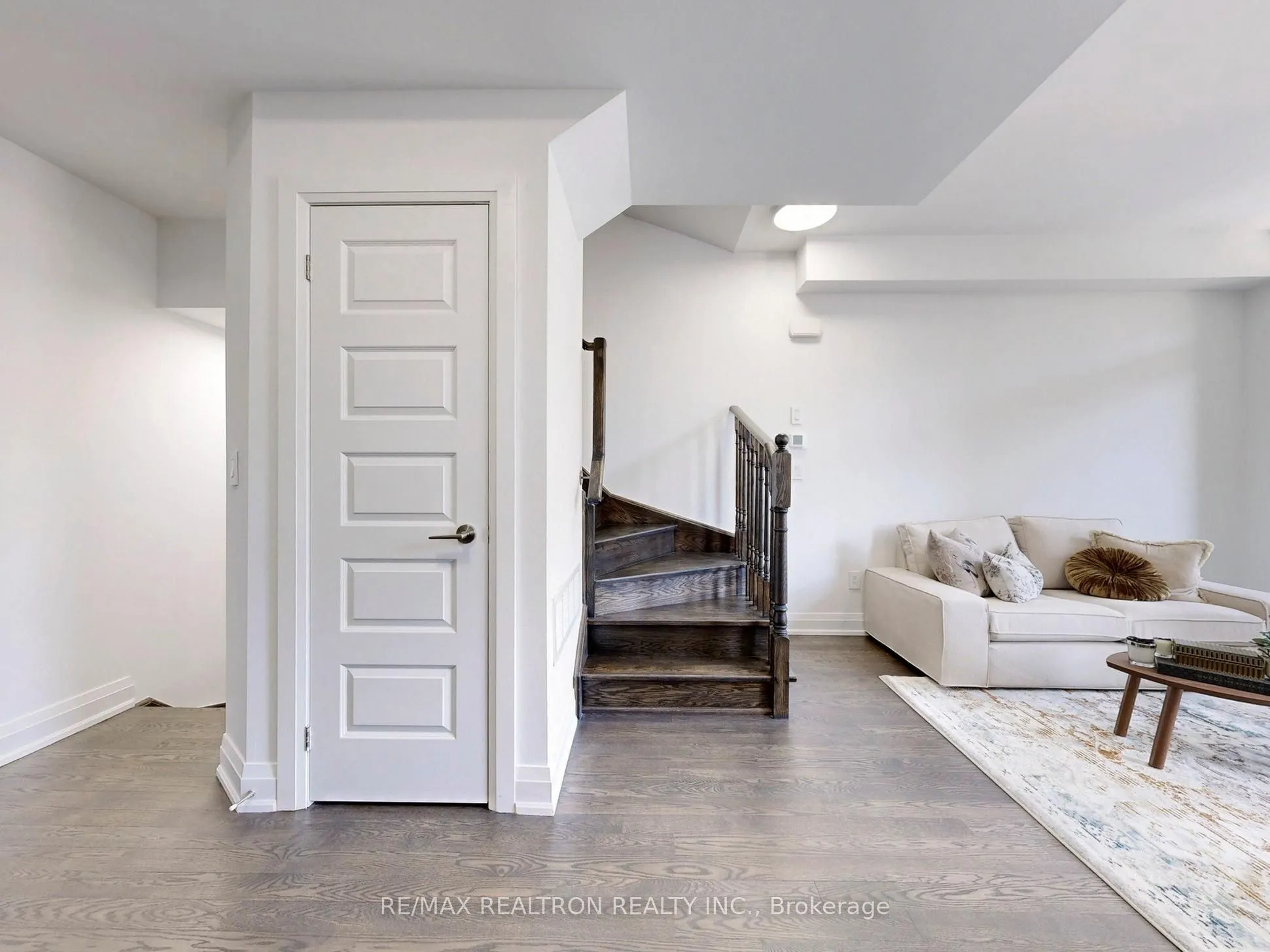 23 Eldora Avenue, #105