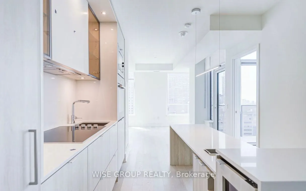 11 Yorkville Avenue, #1612