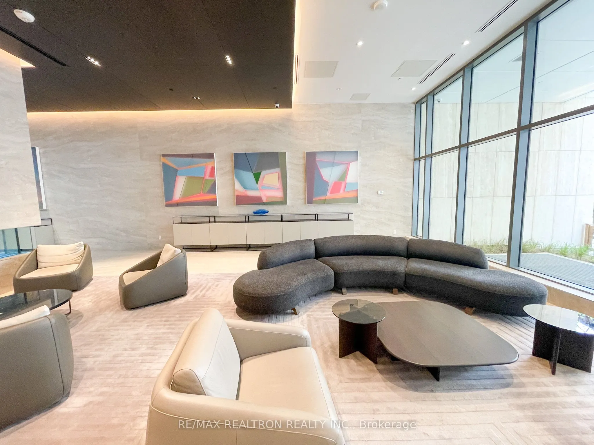 2221 Yonge Street #3306