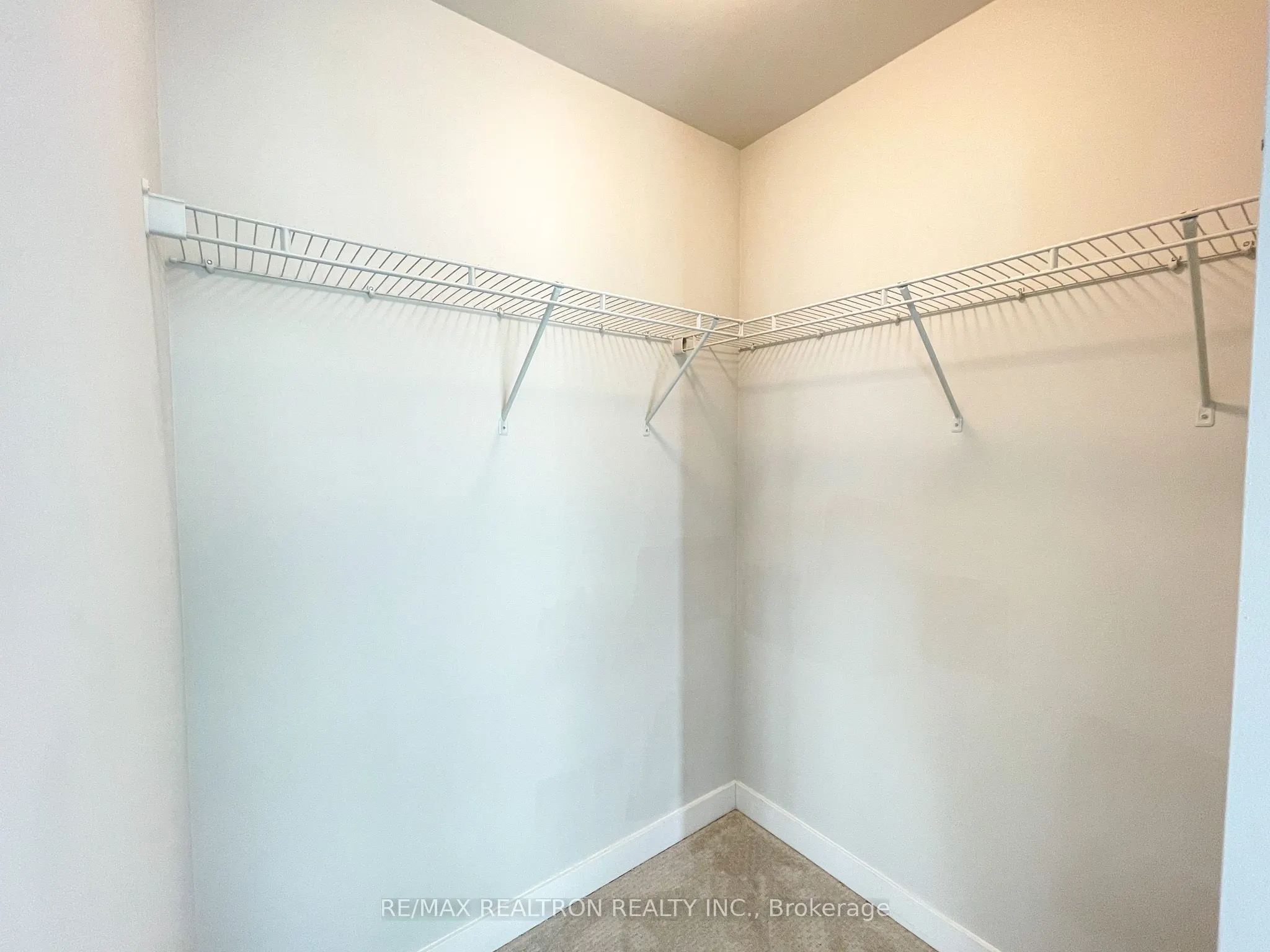 2221 Yonge Street #3306