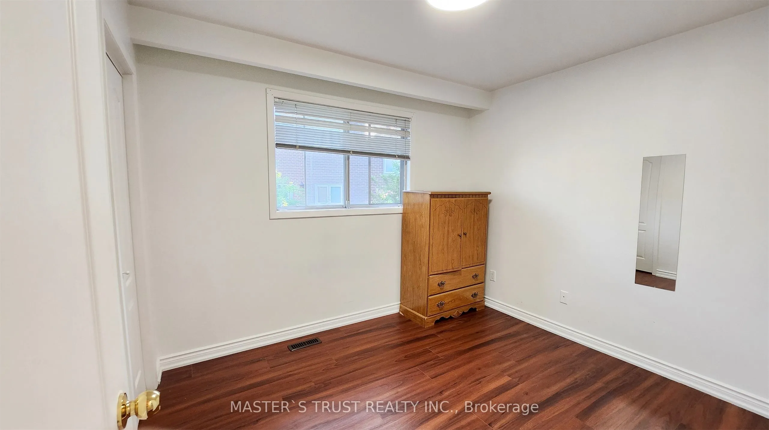 25 Navaho Drive
