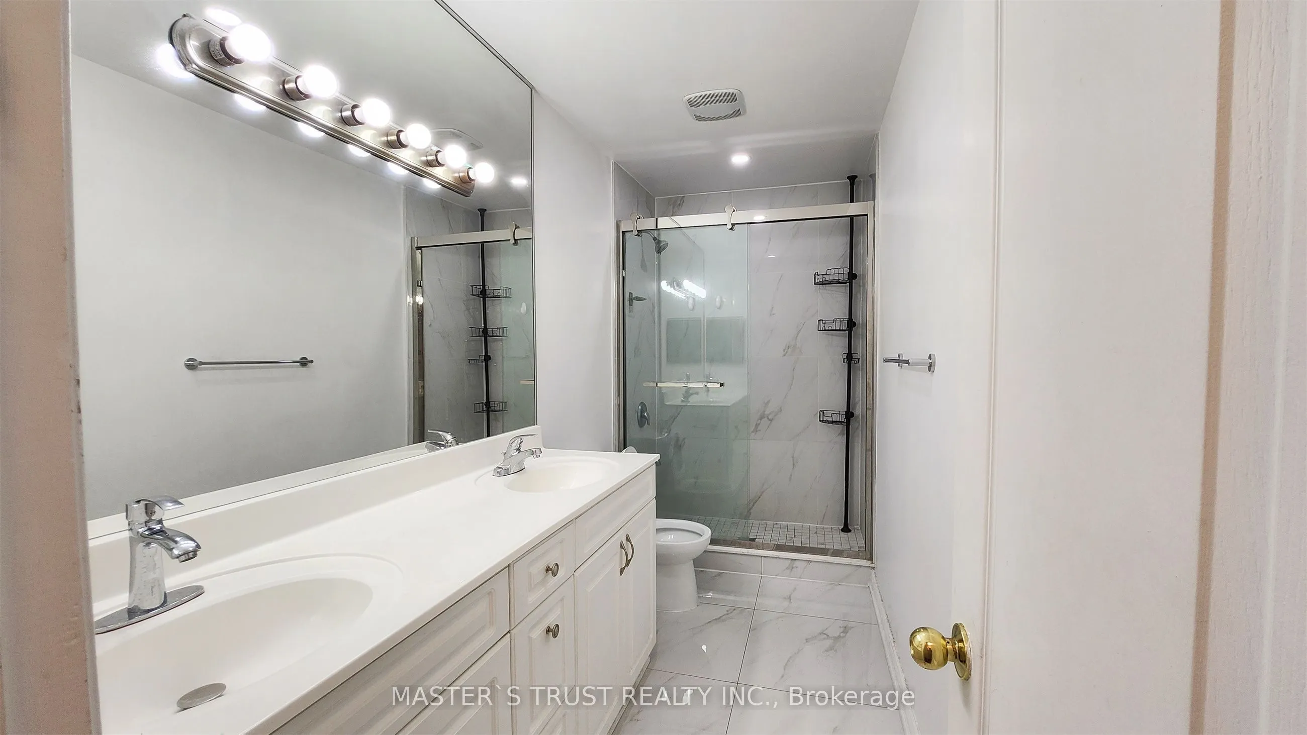 25 Navaho Drive
