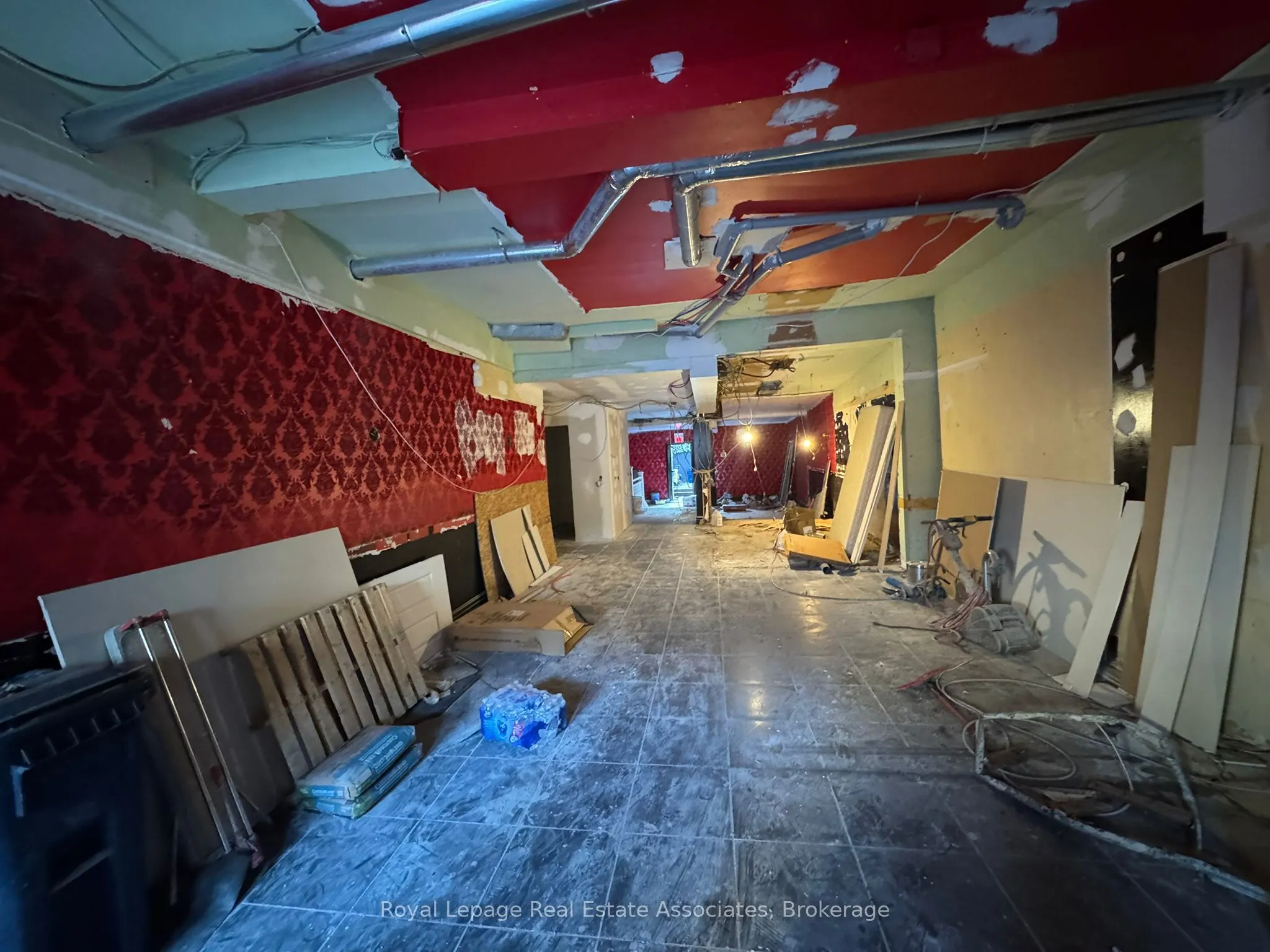 200 Bathurst Street, #Main Floor