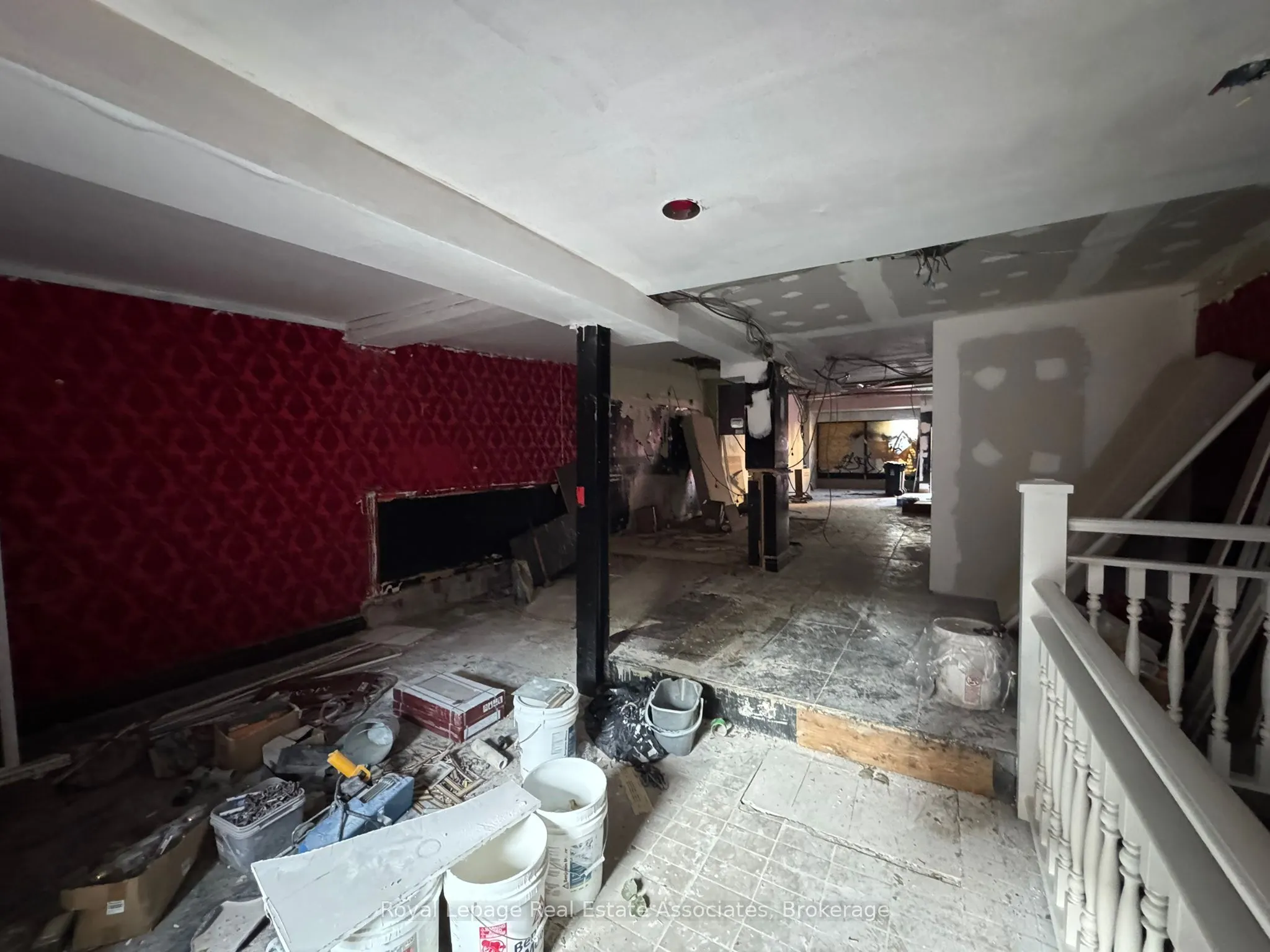 200 Bathurst Street, #Main Floor