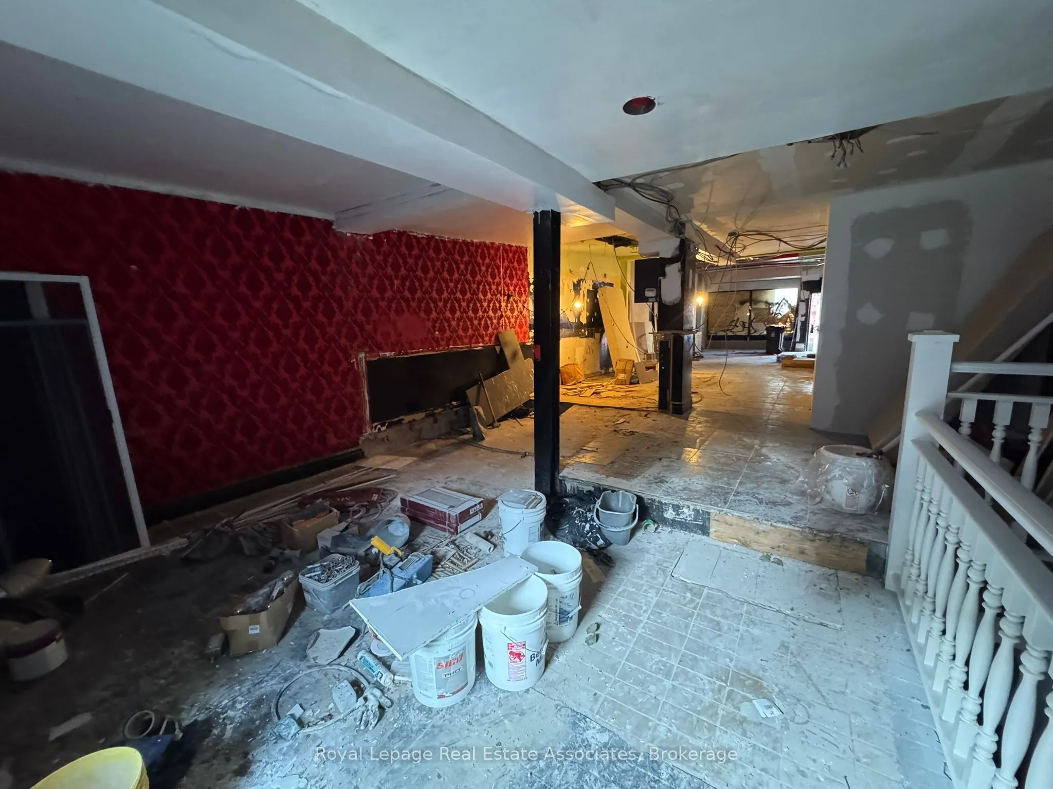 200 Bathurst Street, #Main Floor