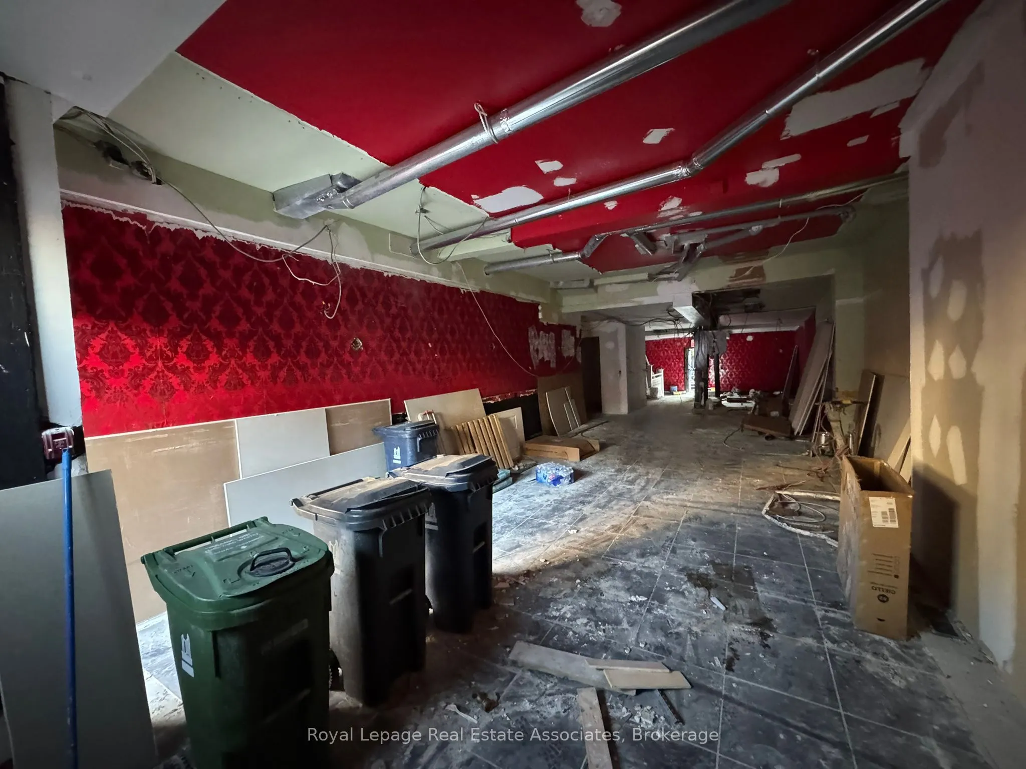 200 Bathurst Street, #Main Floor