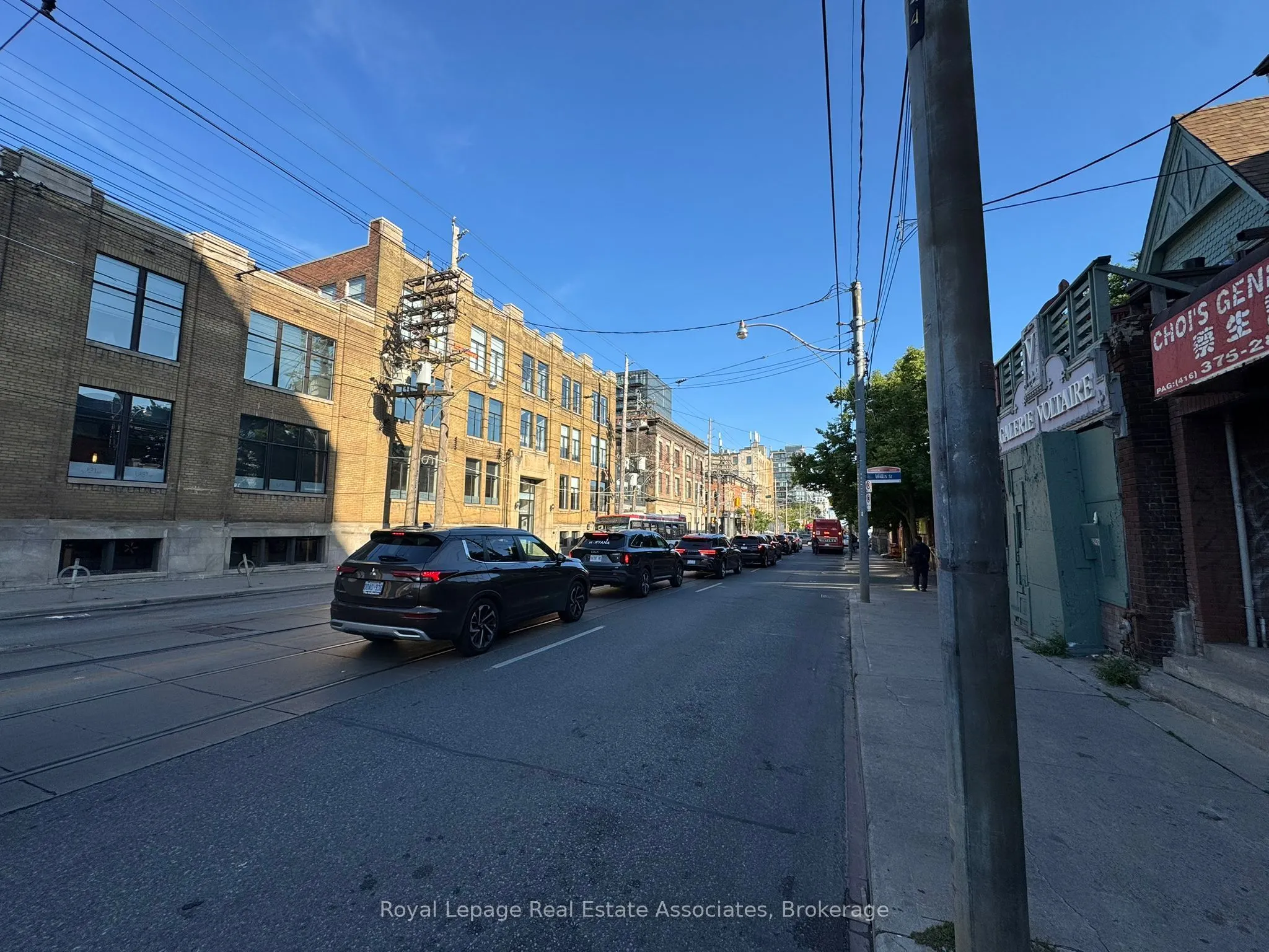 200 Bathurst Street, #Main Floor