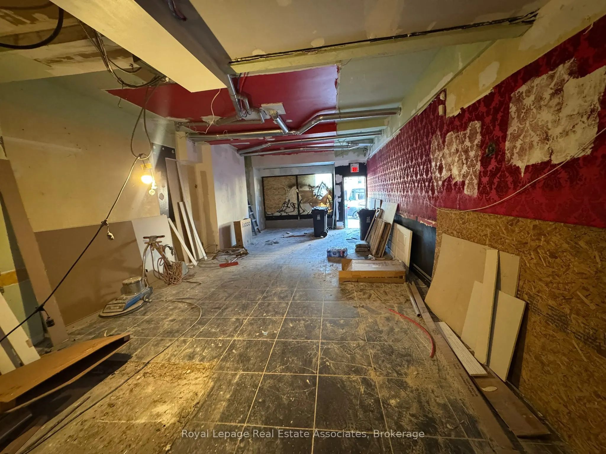 200 Bathurst Street, #Main Floor