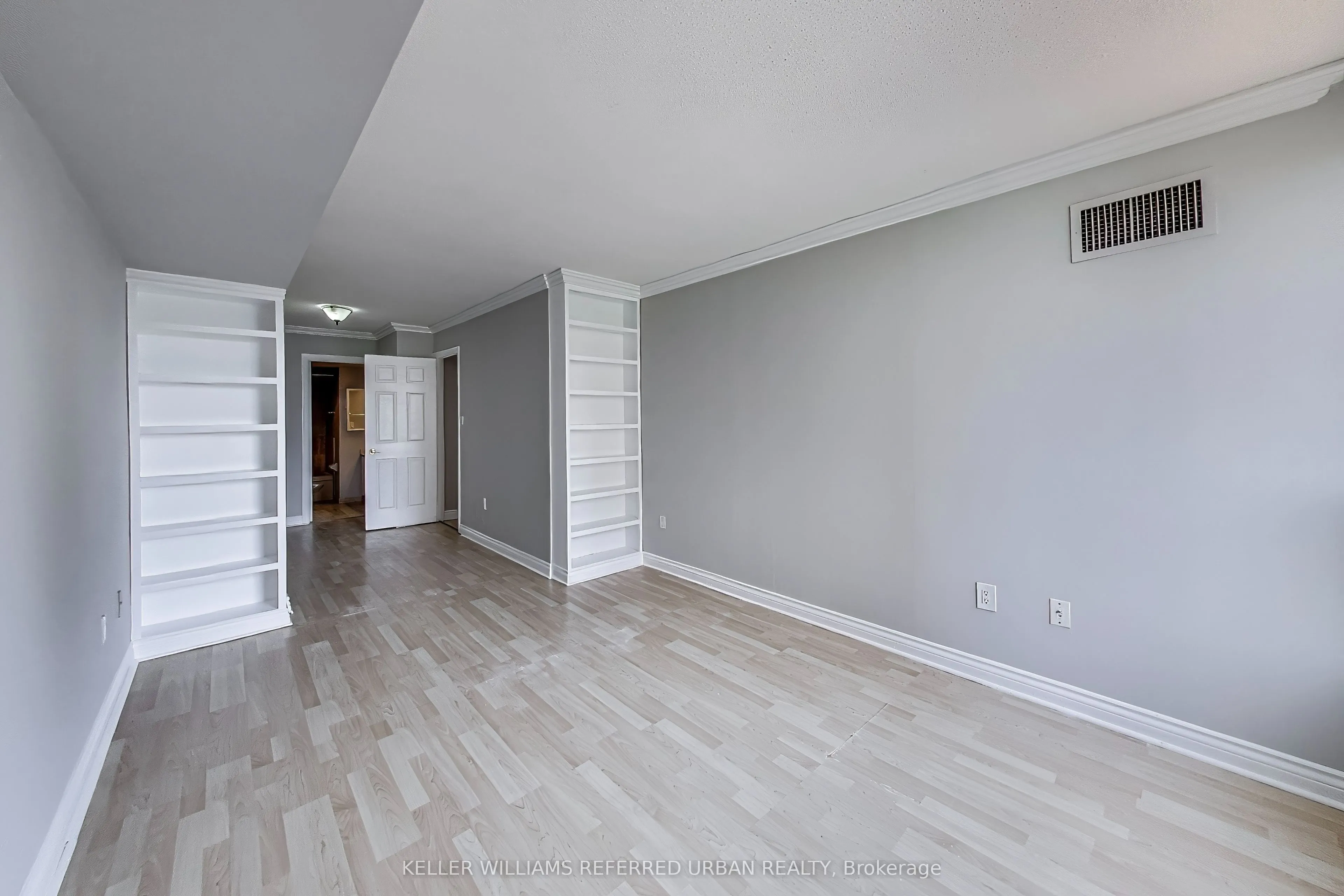 5 Concorde Place, #502