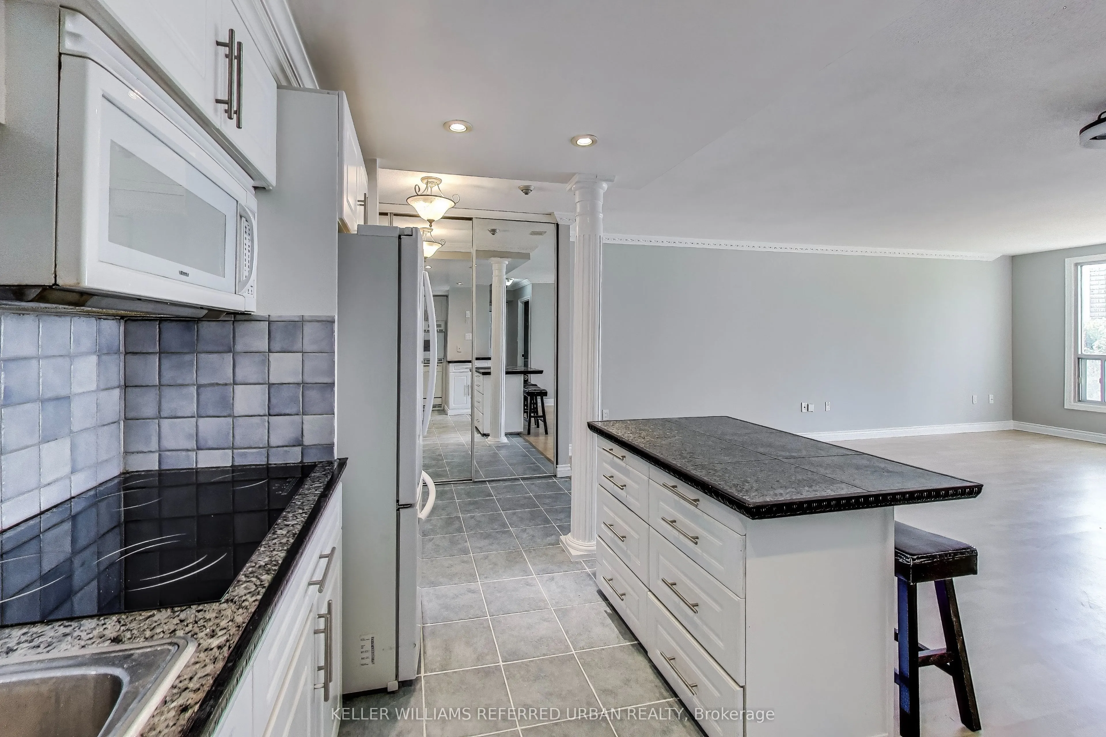 5 Concorde Place, #502