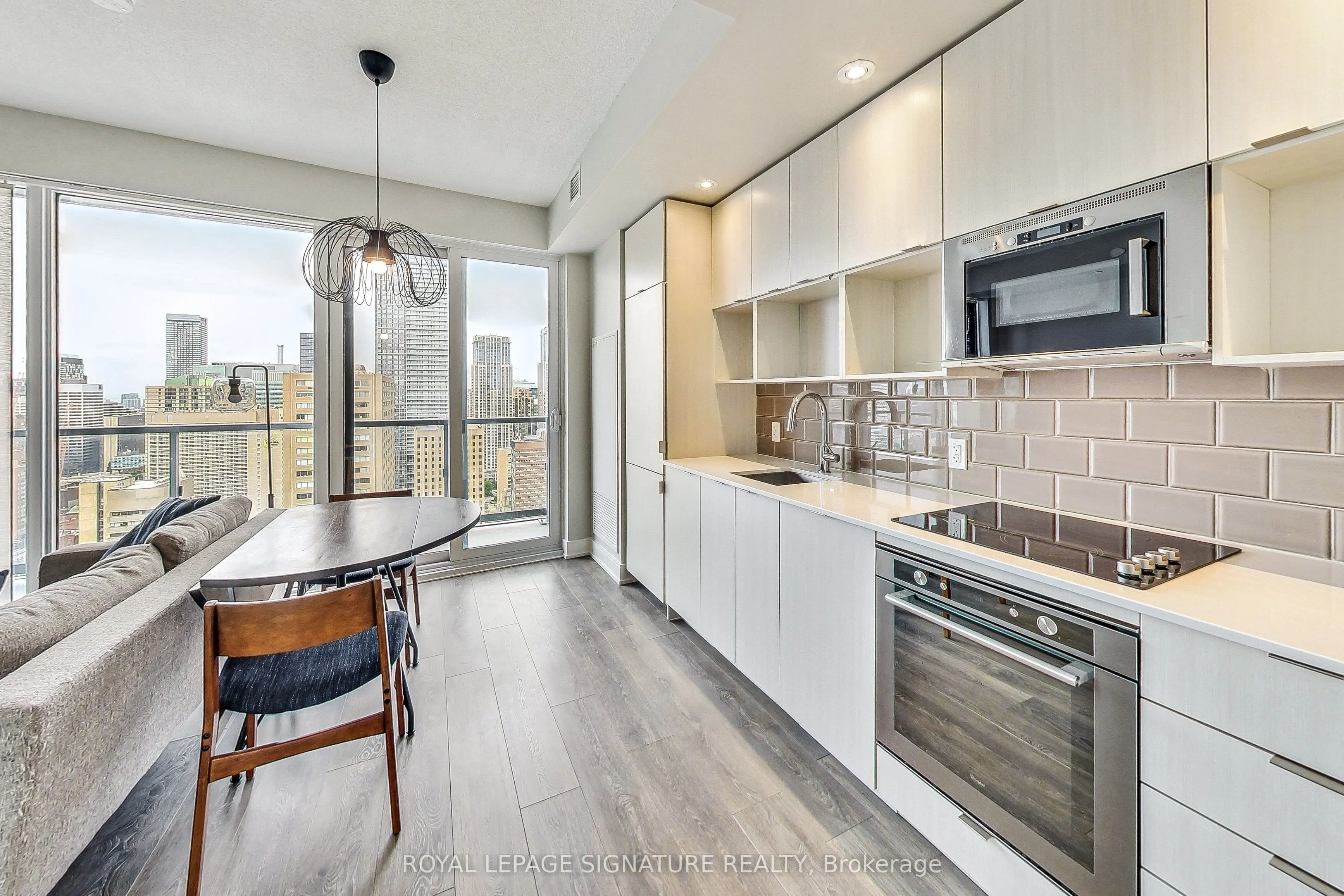 89 McGill Street, #2912