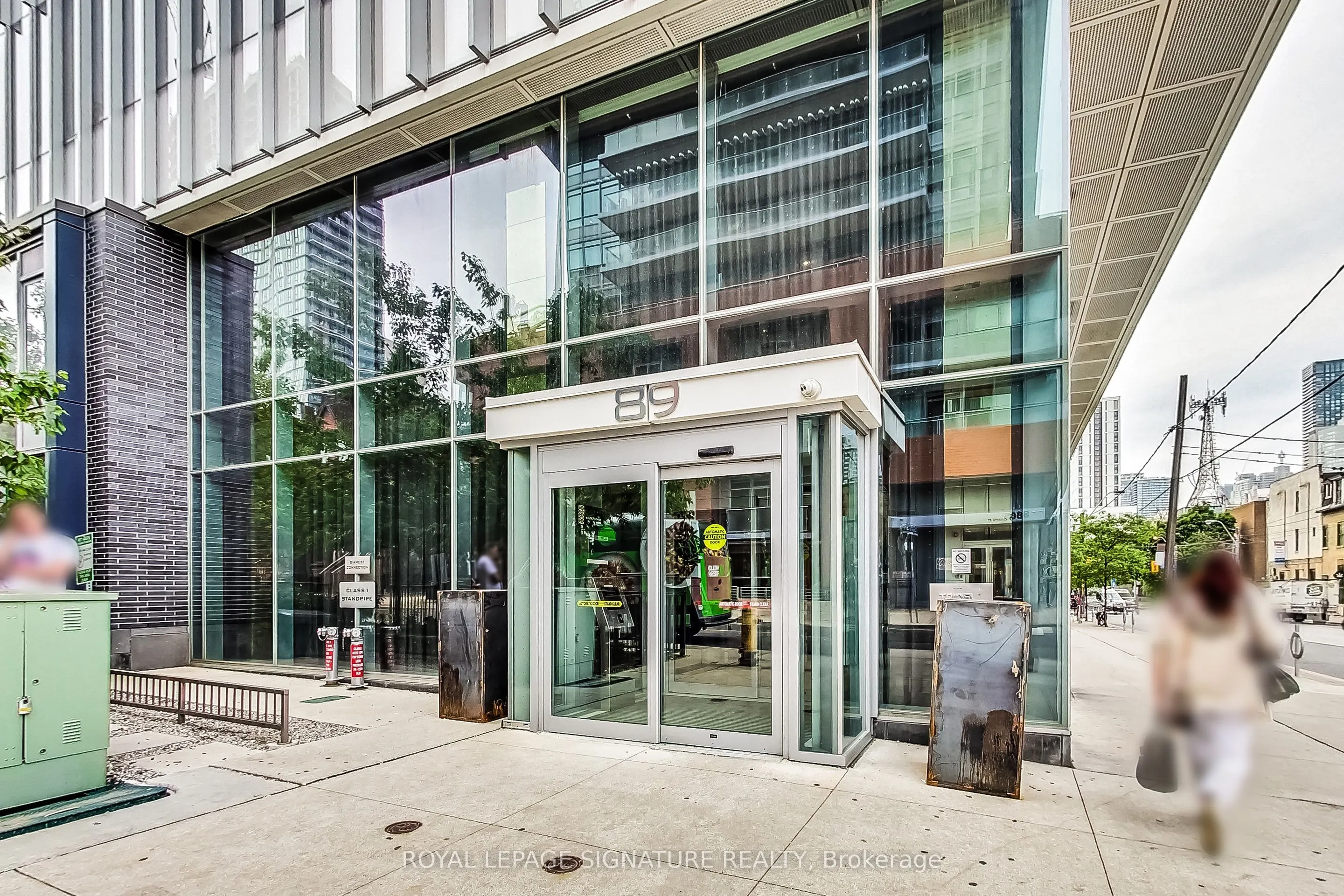 89 McGill Street, #2912