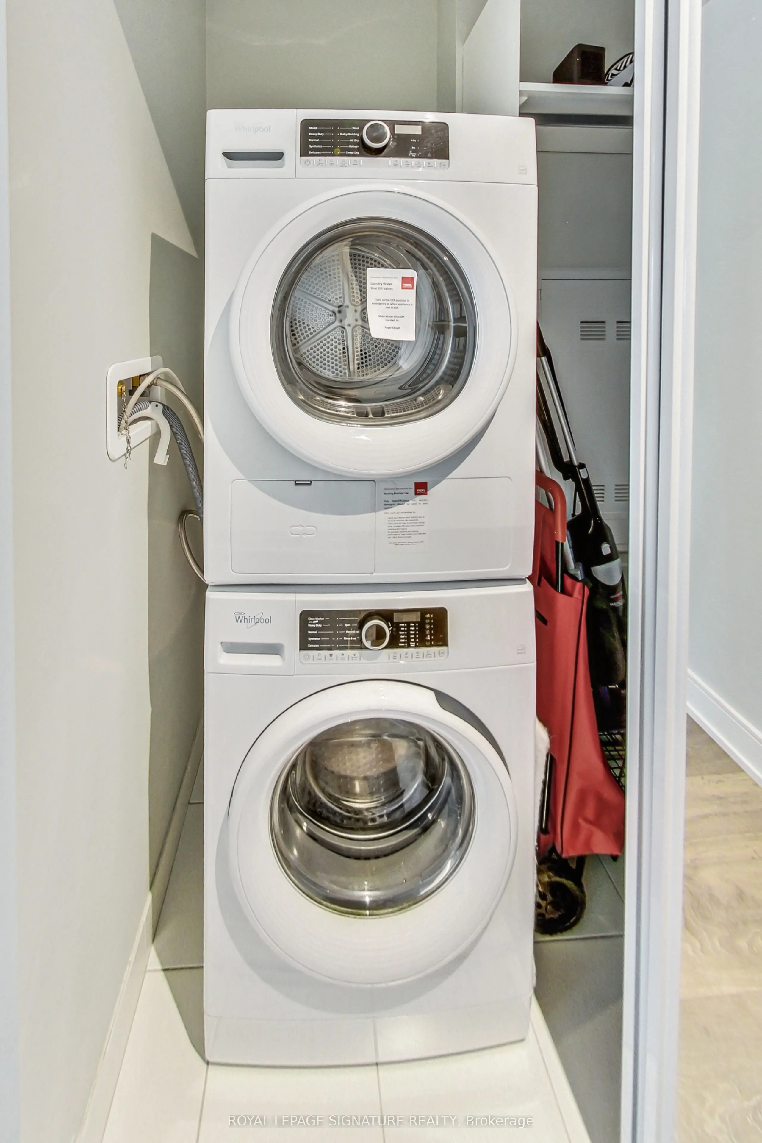 89 McGill Street, #2912
