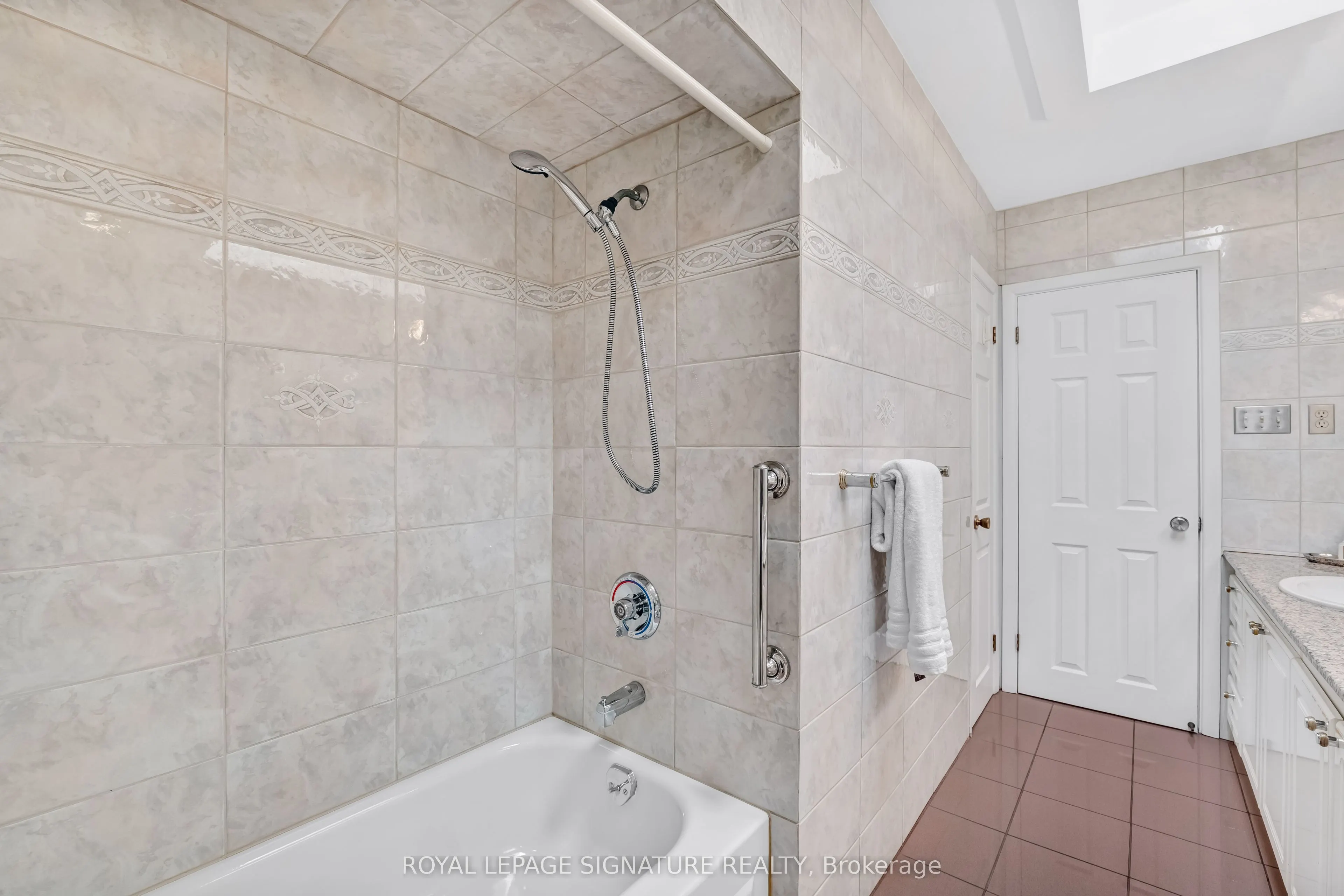 86 Heathview Avenue