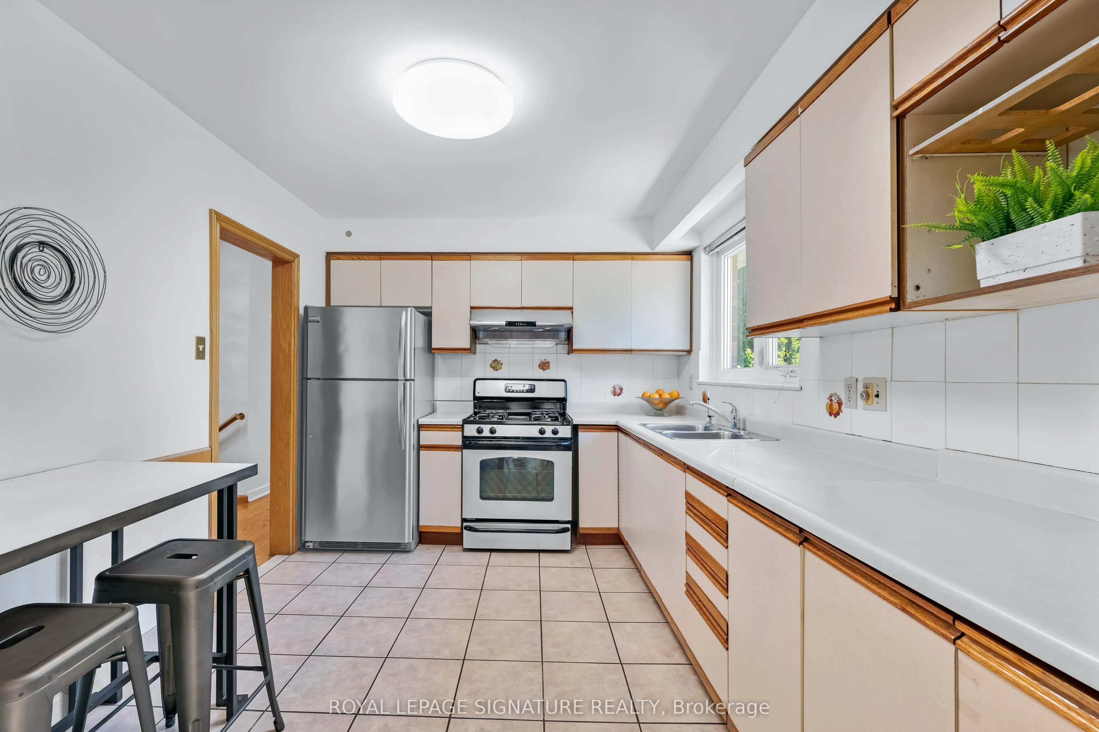 86 Heathview Avenue