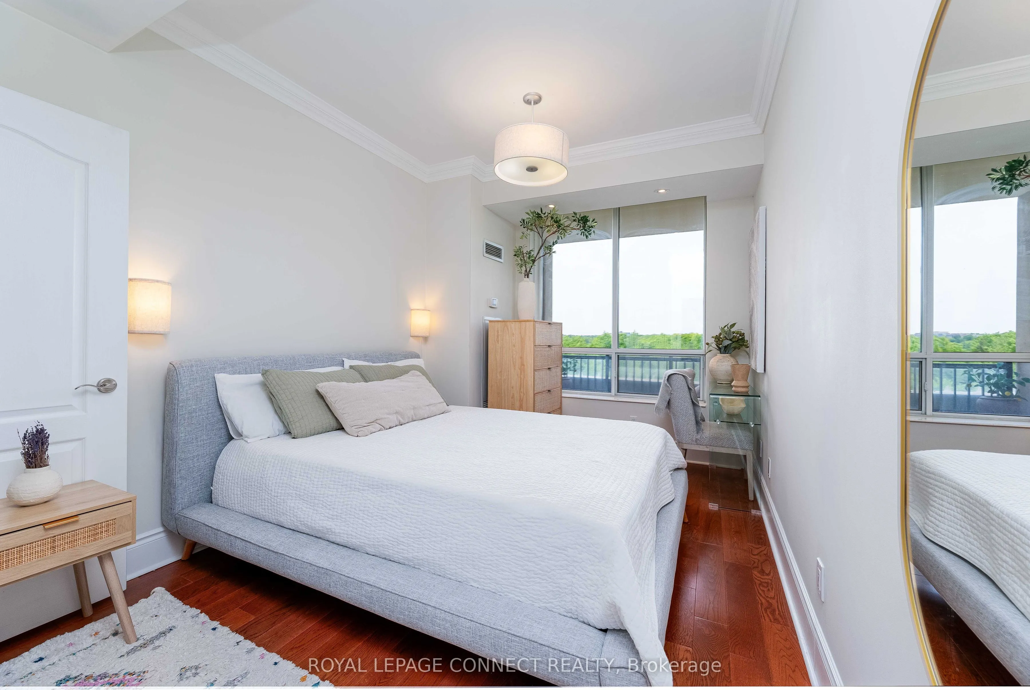 1101 Leslie Street, #403