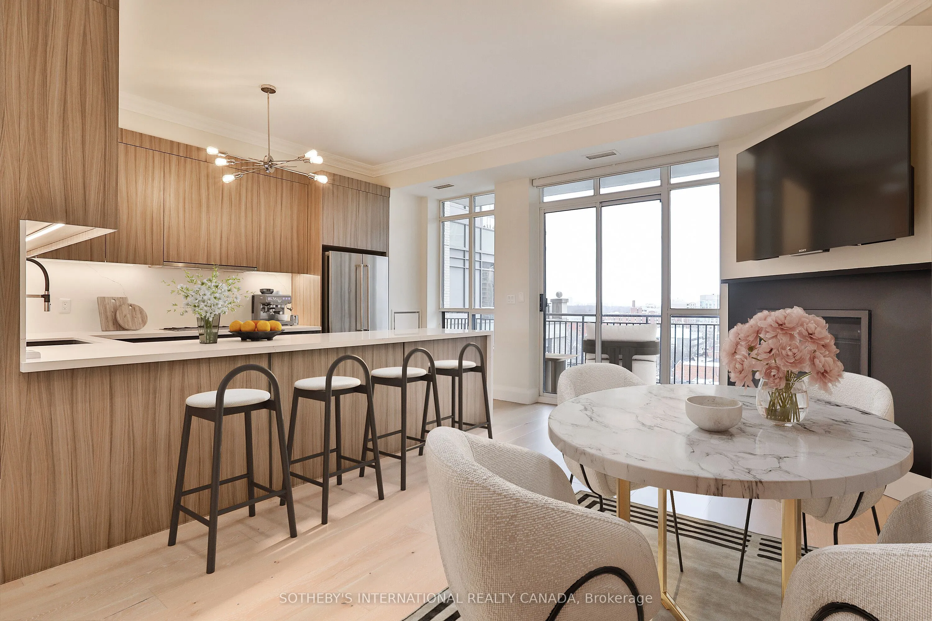 99 Avenue Road, #1101