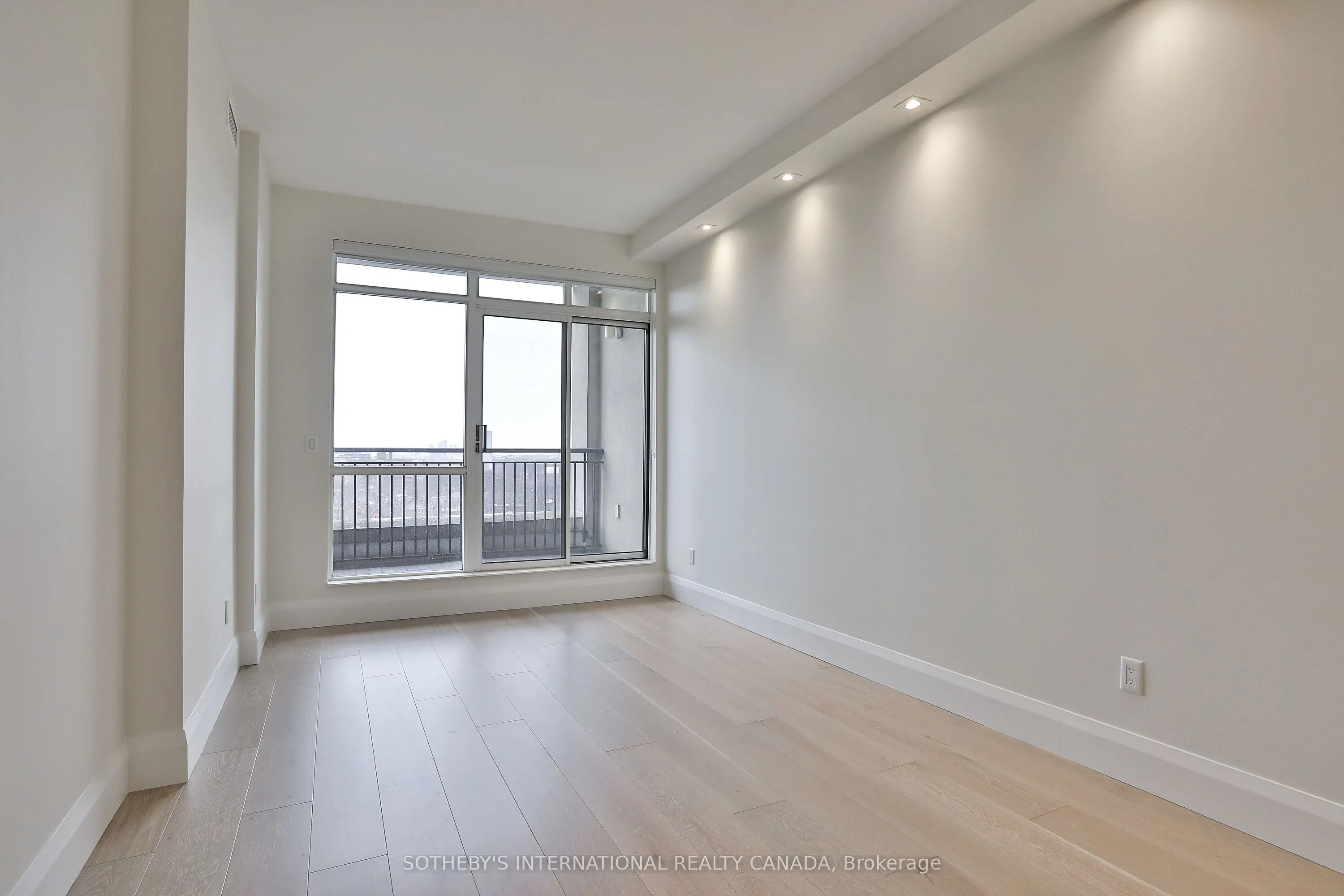 99 Avenue Road, #1101