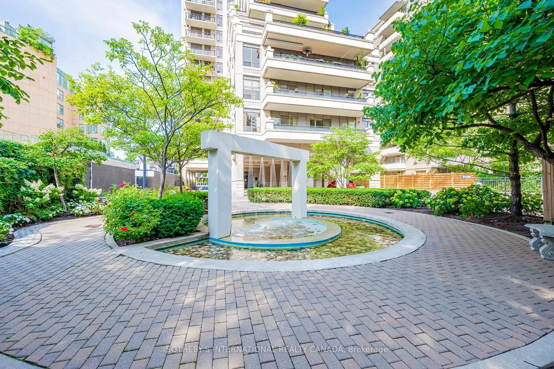 99 Avenue Road, #1101