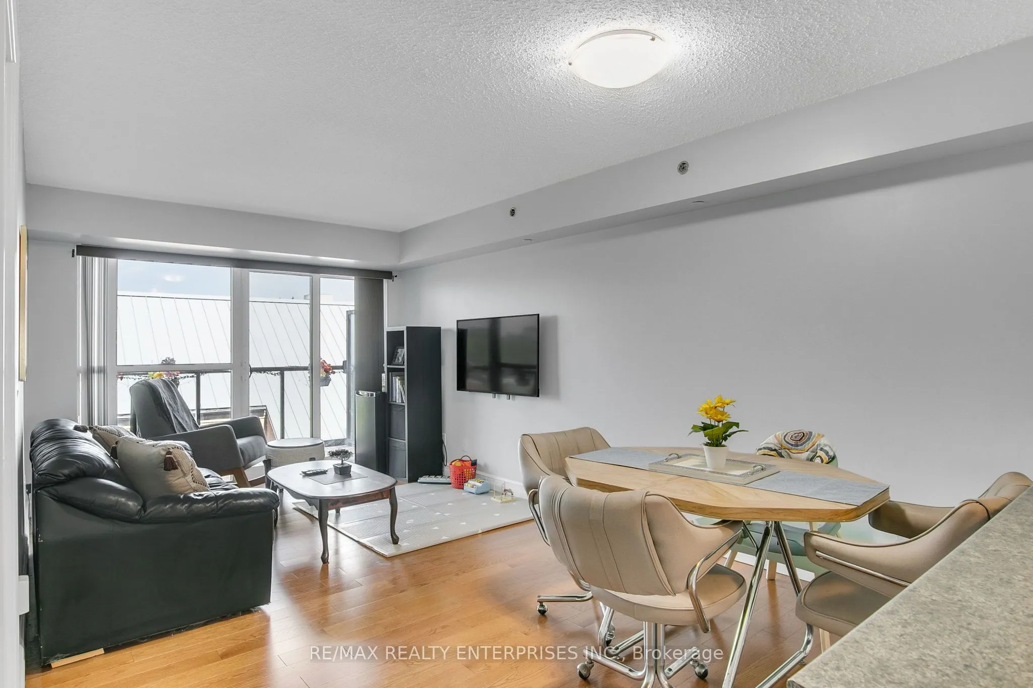 35 Saranac Boulevard, #411