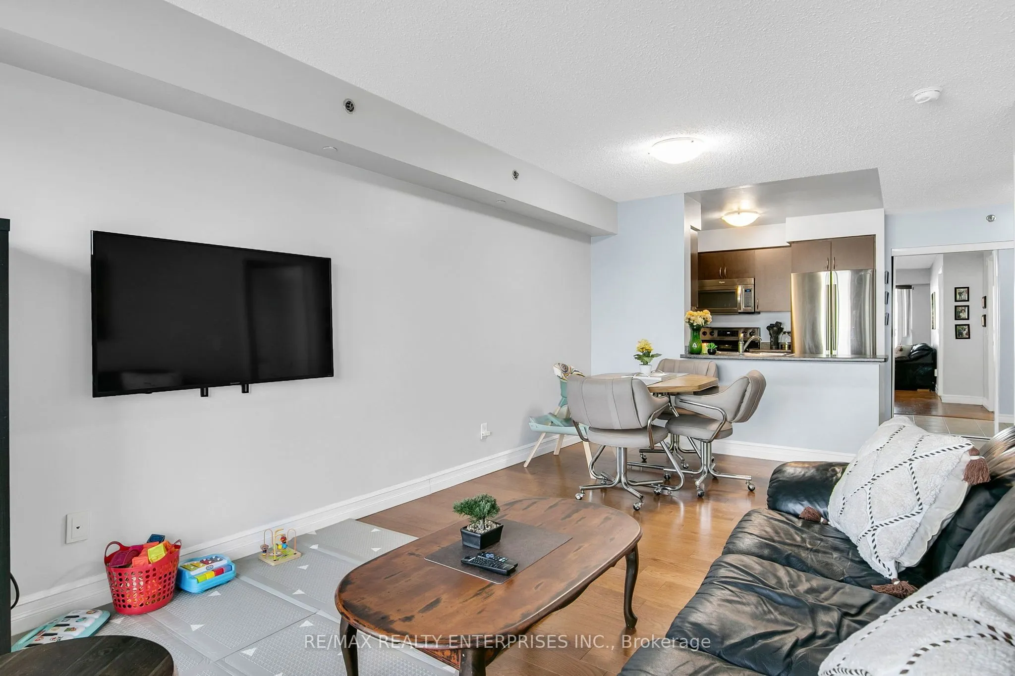 35 Saranac Boulevard, #411