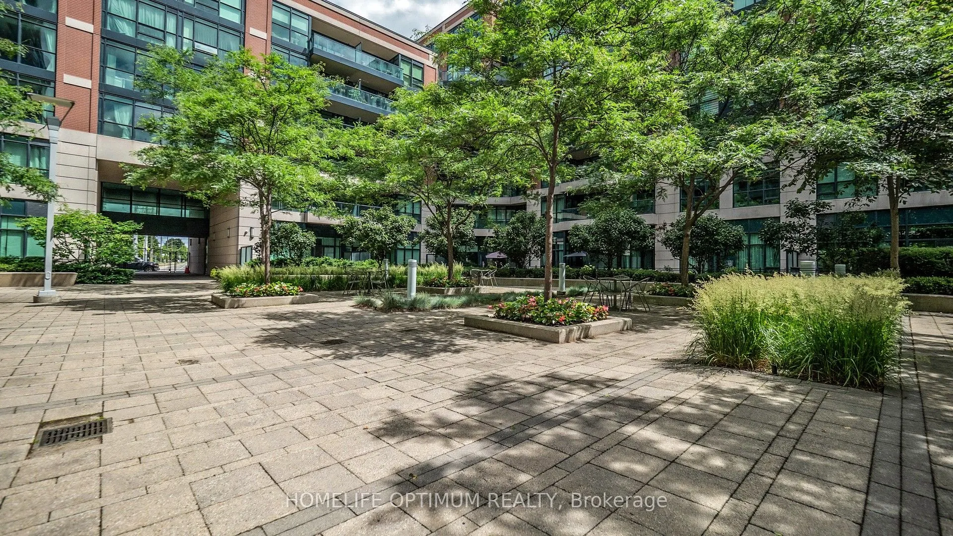 525 Wilson Avenue, #602