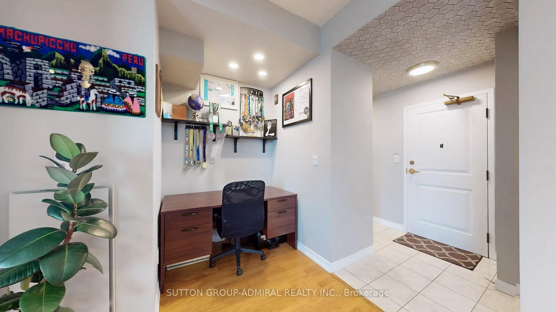 4200 Bathurst Street, #707