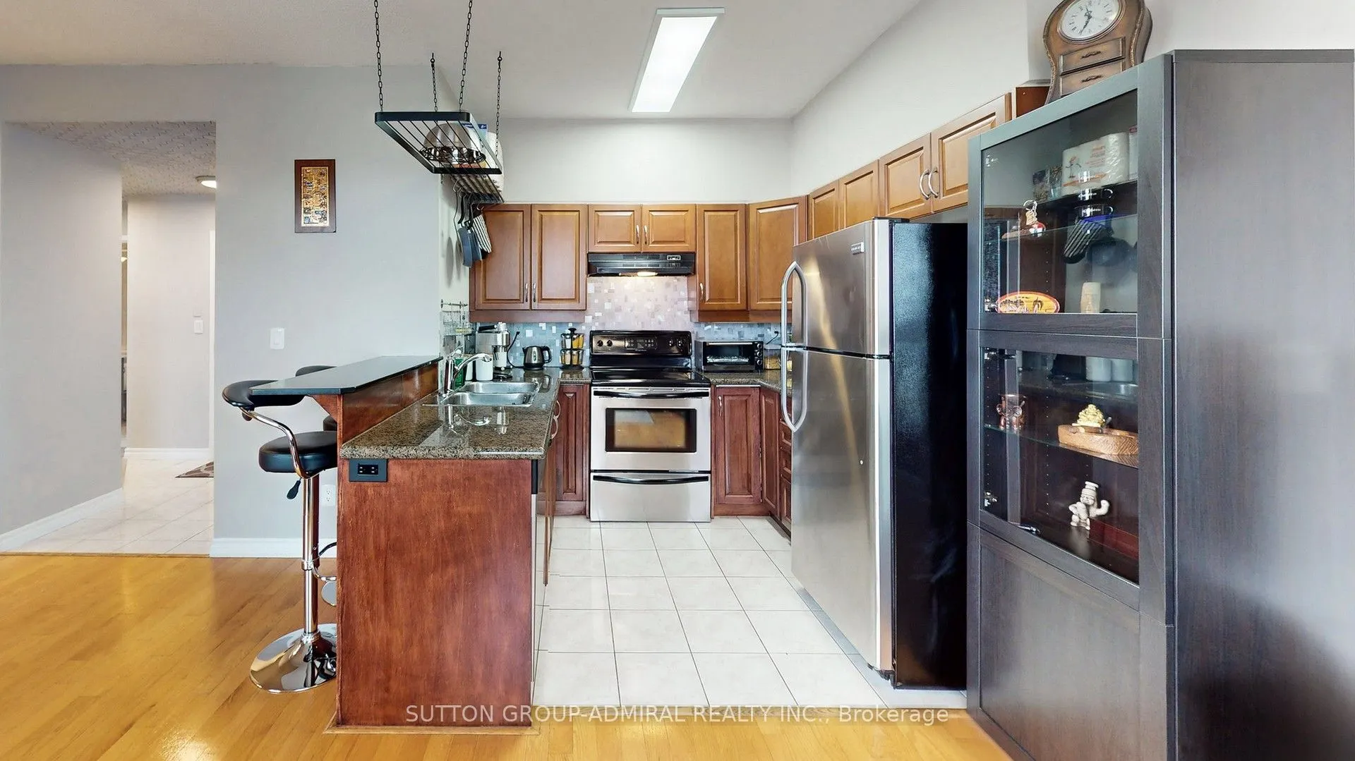 4200 Bathurst Street, #707
