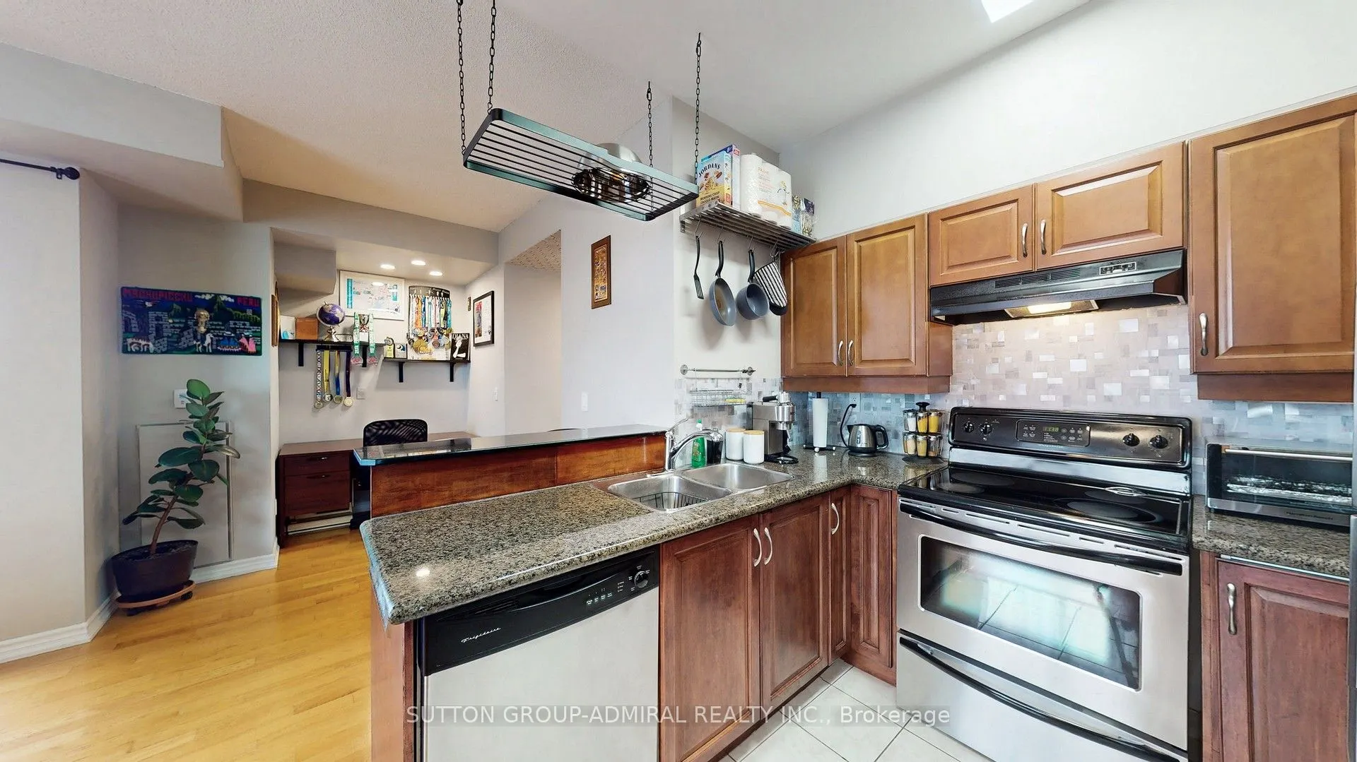 4200 Bathurst Street, #707