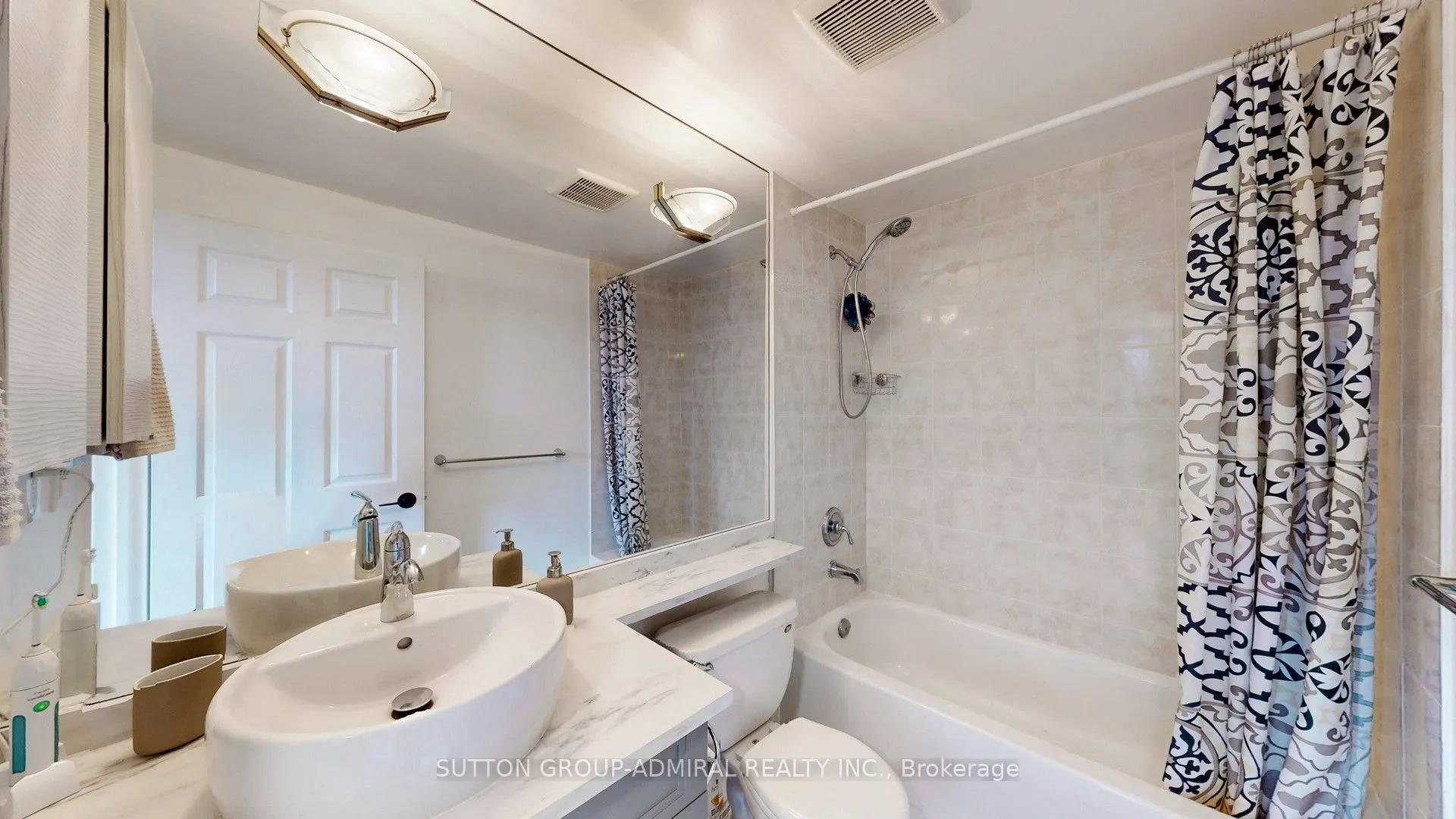 4200 Bathurst Street, #707