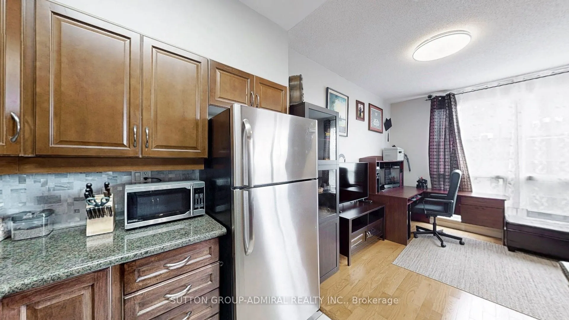 4200 Bathurst Street, #707