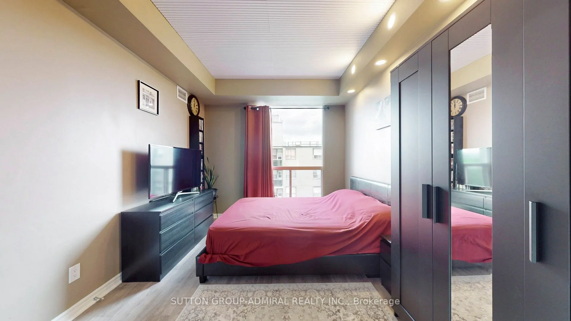 4200 Bathurst Street, #707
