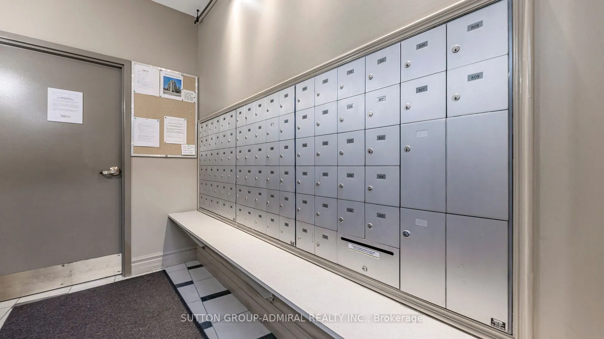 4200 Bathurst Street, #707