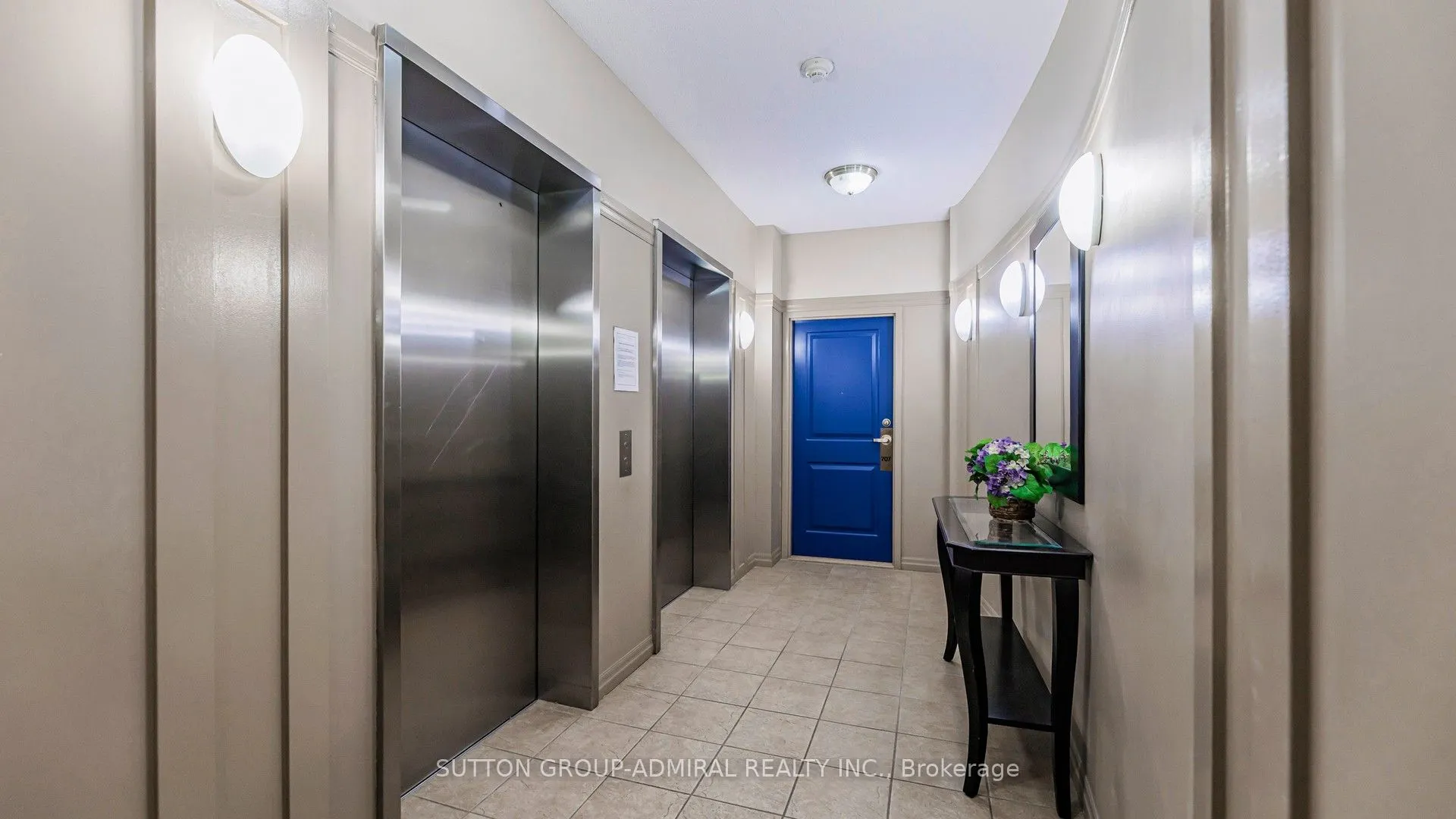 4200 Bathurst Street, #707