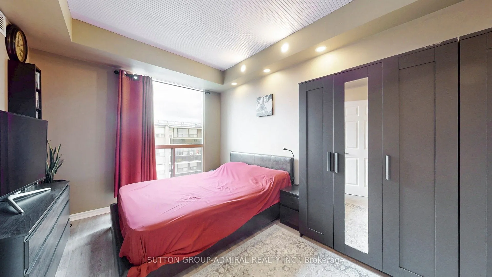 4200 Bathurst Street, #707