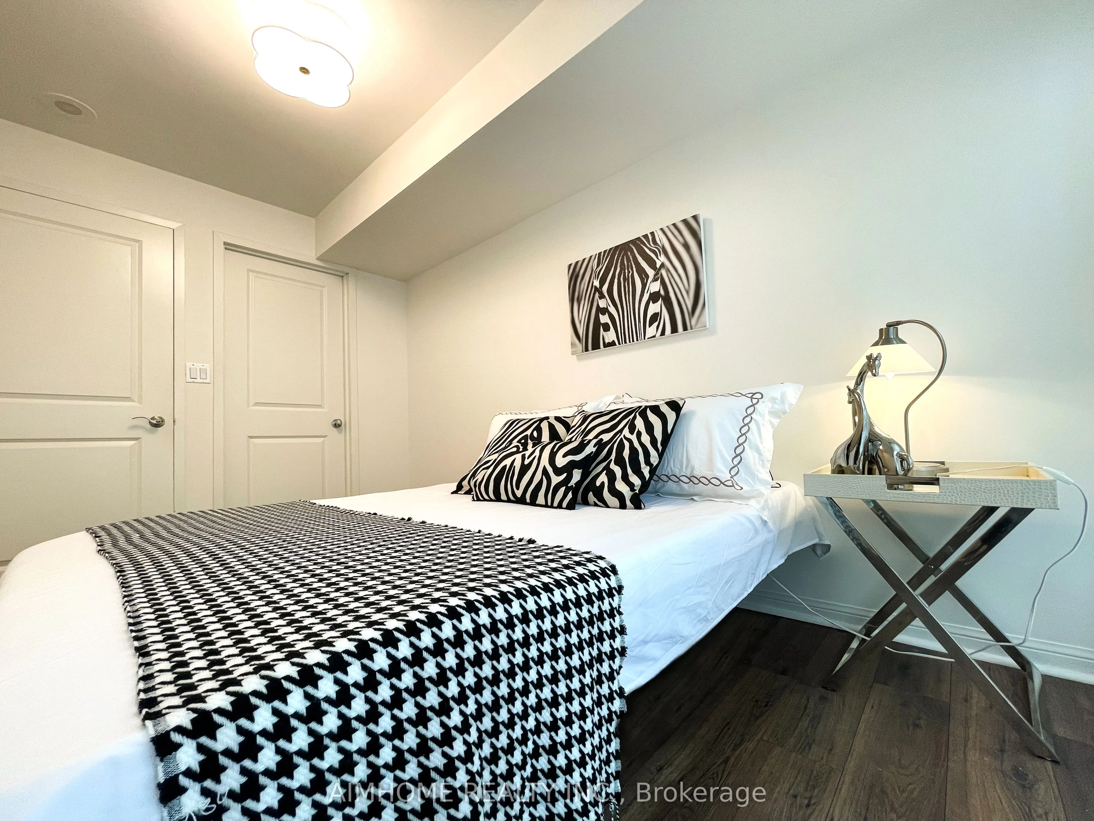 11 St Joseph Street, #306