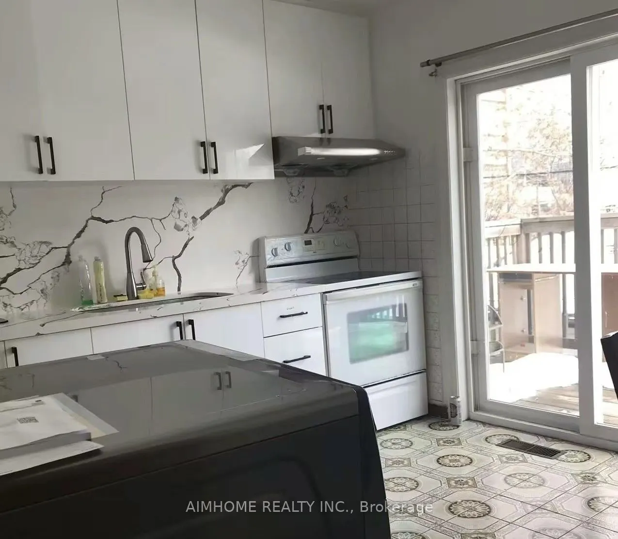 137A MARKHAM Street, #2nd FL One Bedroom