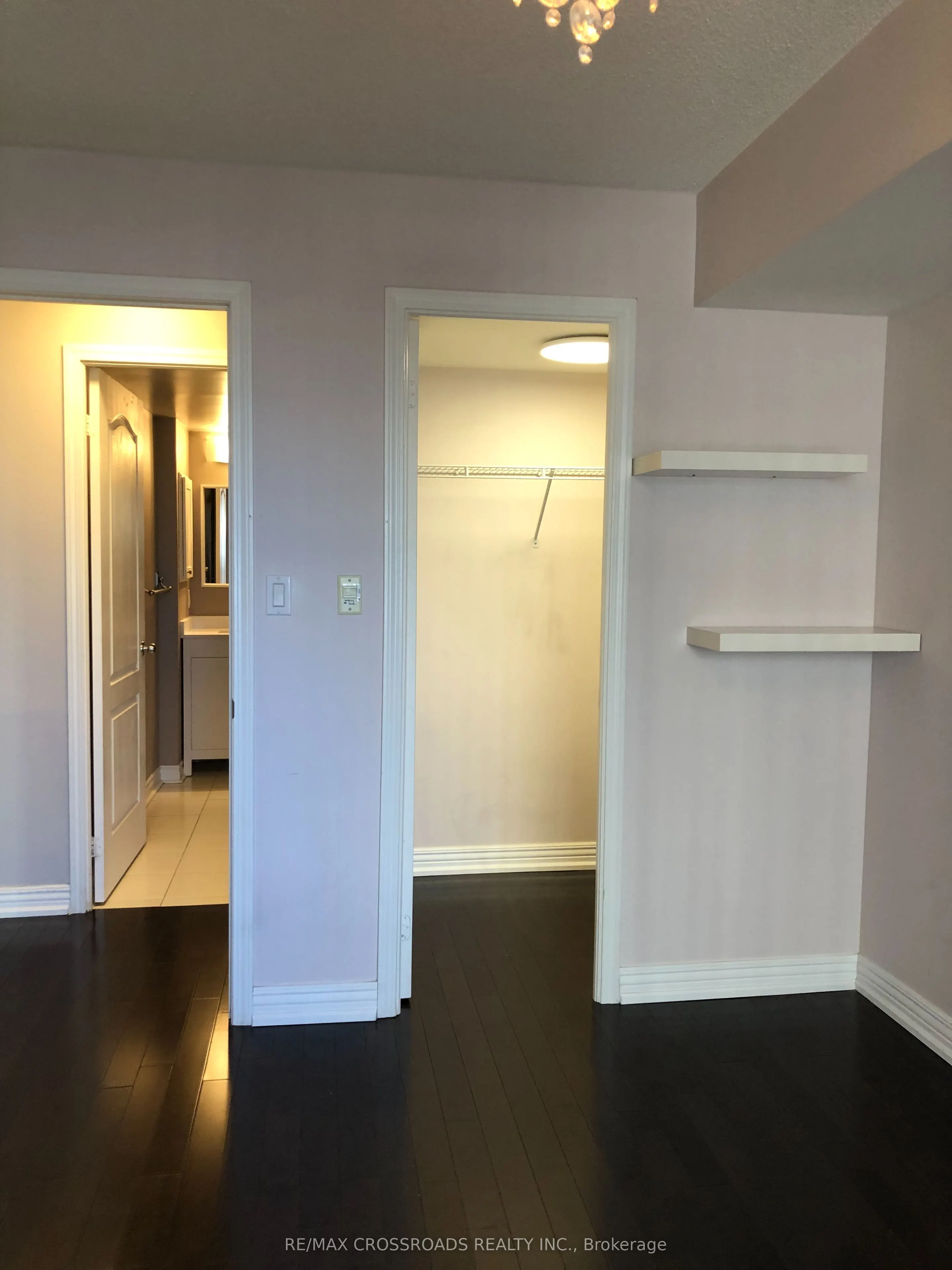 1 Rean Drive, #402