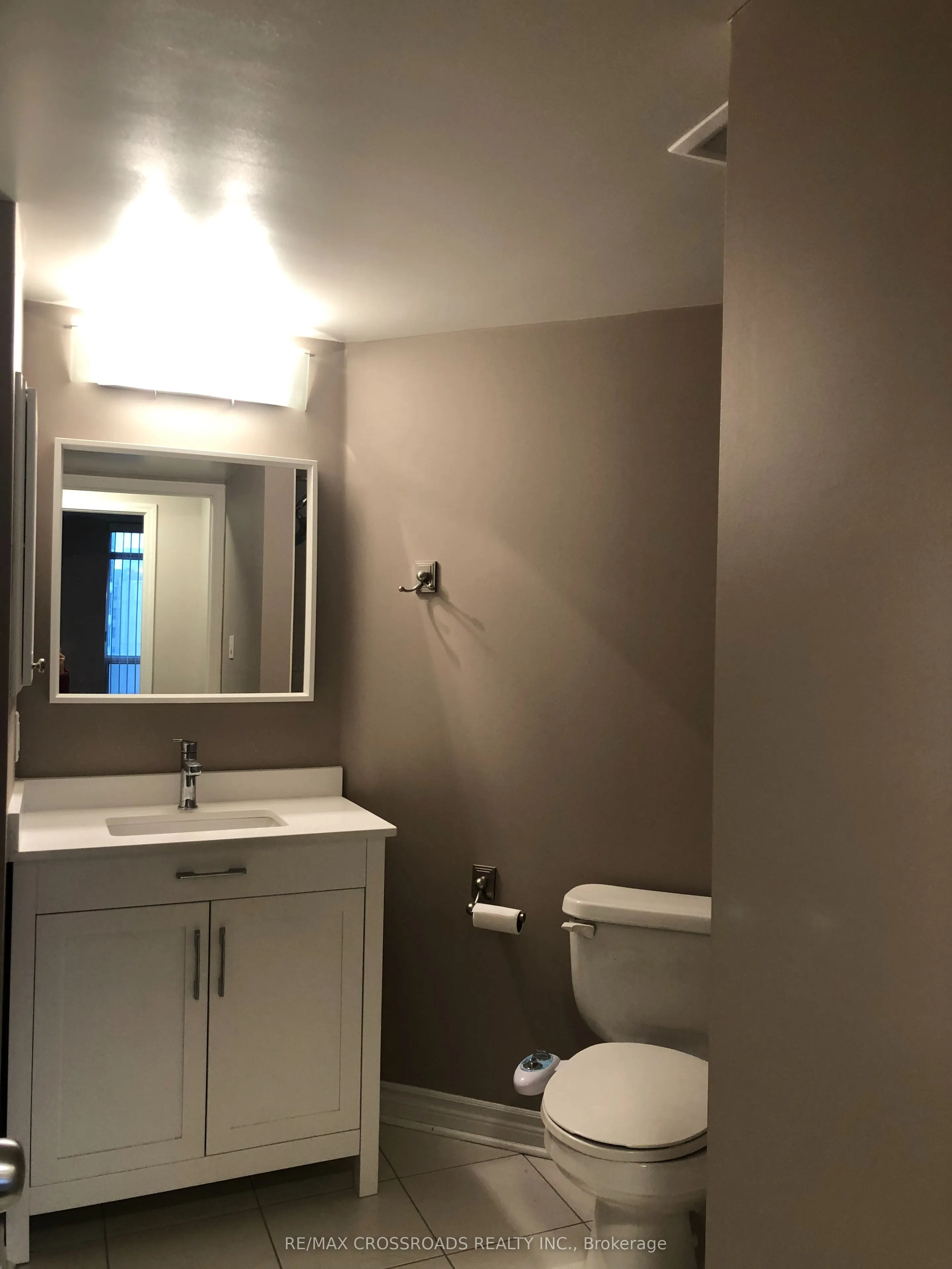 1 Rean Drive, #402