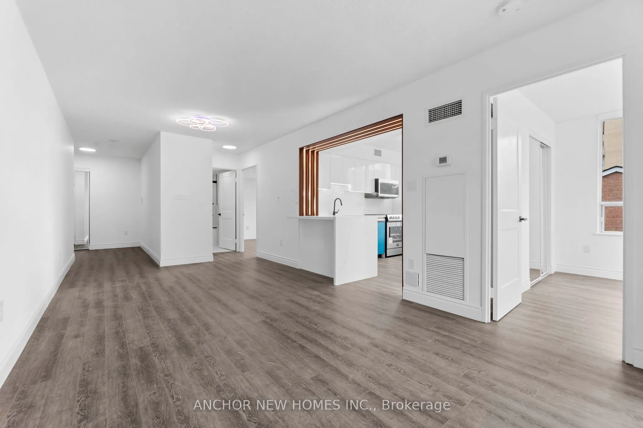 195 Merton Street, #515